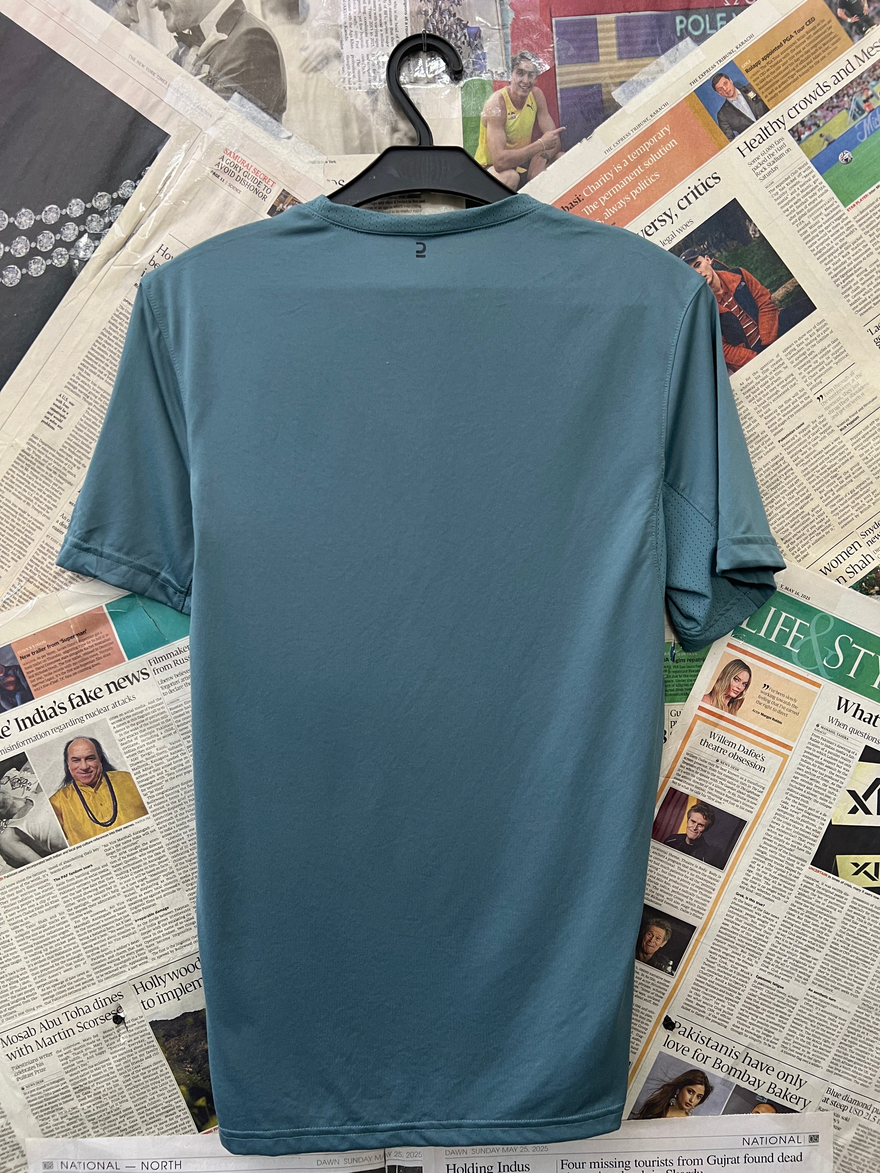 QUECHUA® XS | Chest: 18.5" | Steel | T-Shirt | 405 - Genuine Maal