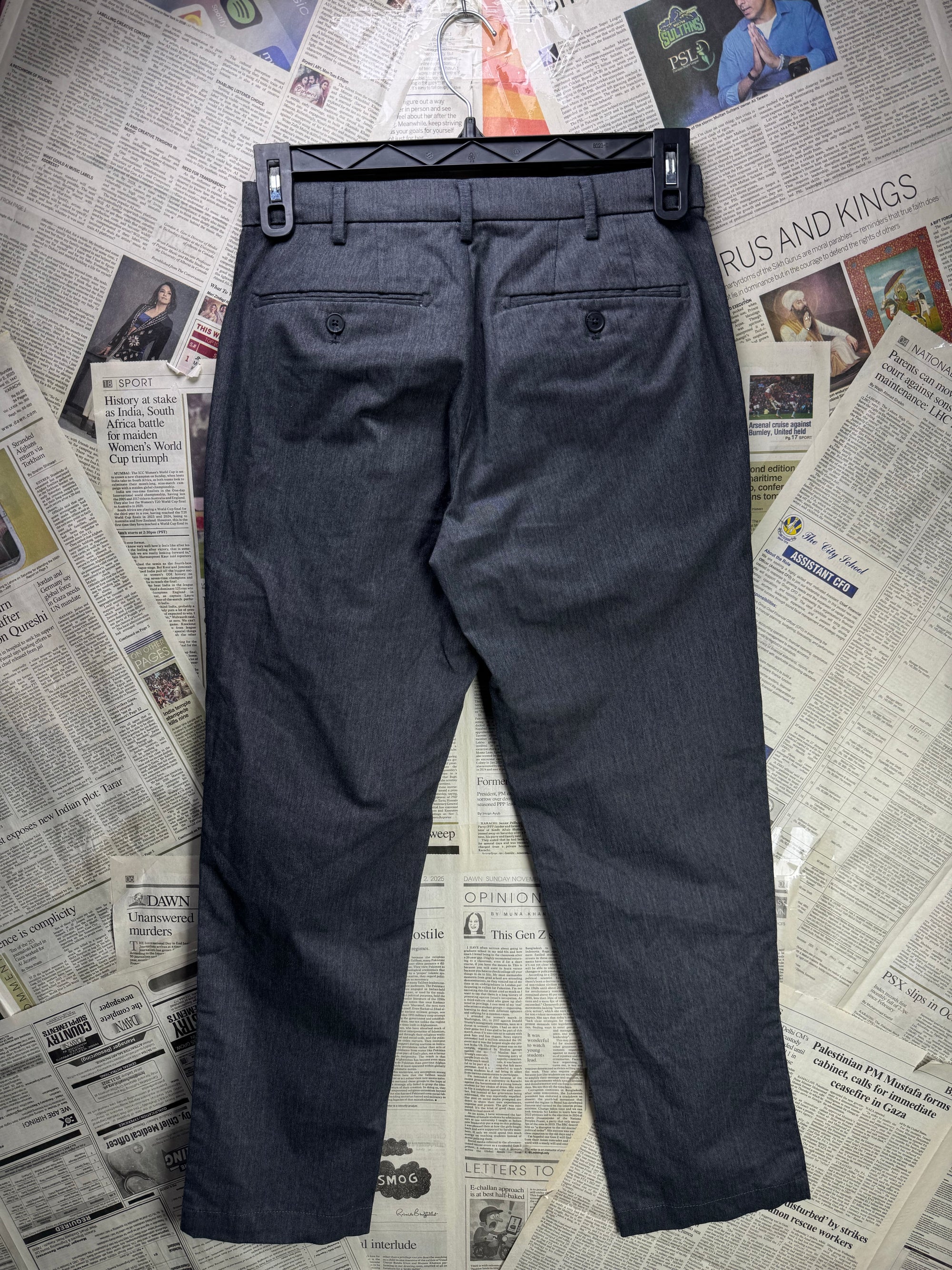 Uniqlo® Waist: 28" | Charcoal Grey | Chino Pants | Cotton - Poly - Spandex | 1252 - Genuine Maal