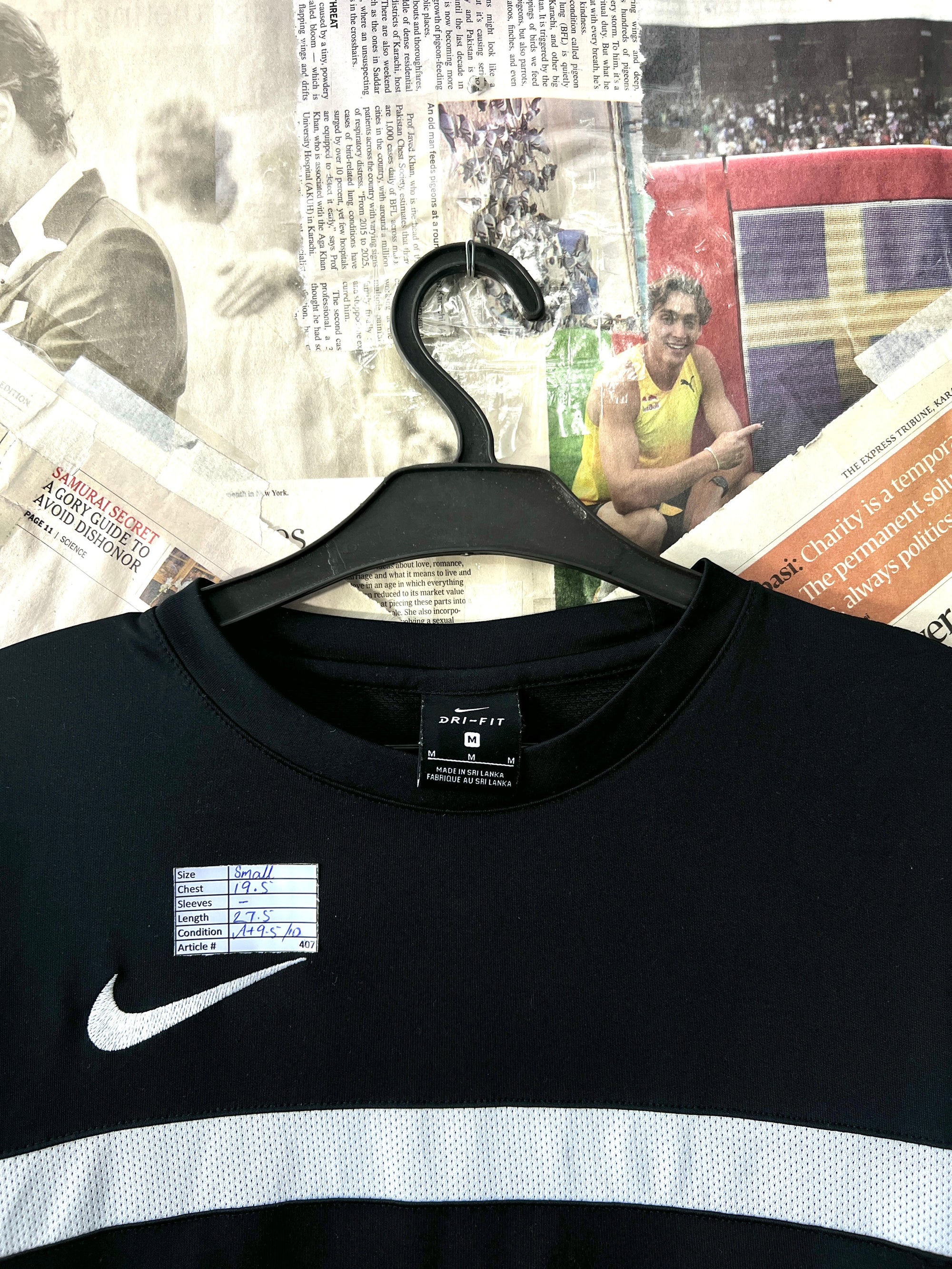 N*ke® Small | Chest: 19.5" | Black | T-Shirt | 407 - Genuine Maal