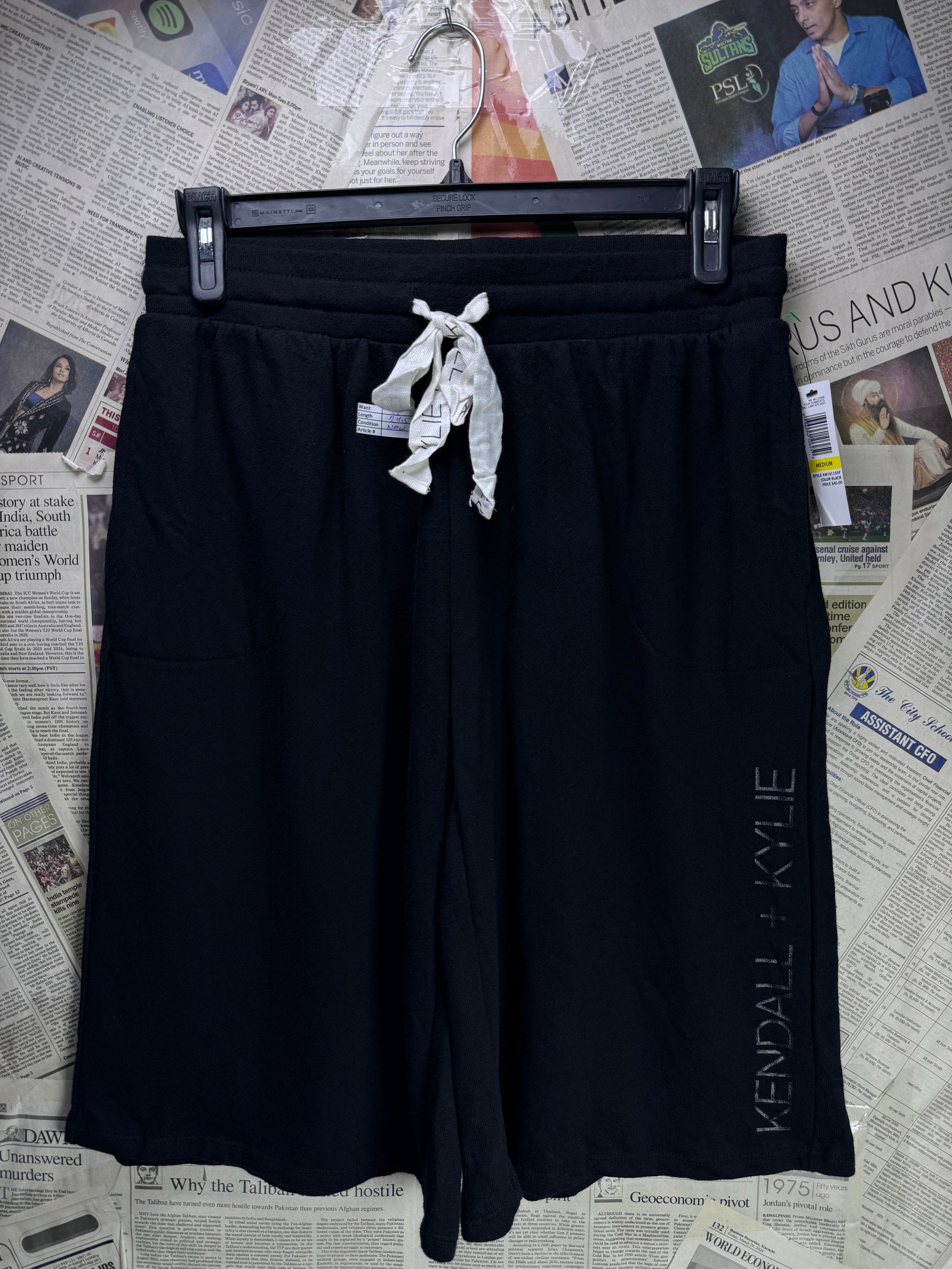 Women - Kendall & Kylie® Waist: 32" | Black | Shorts | Cotton - Poly | 1245 - Genuine Maal