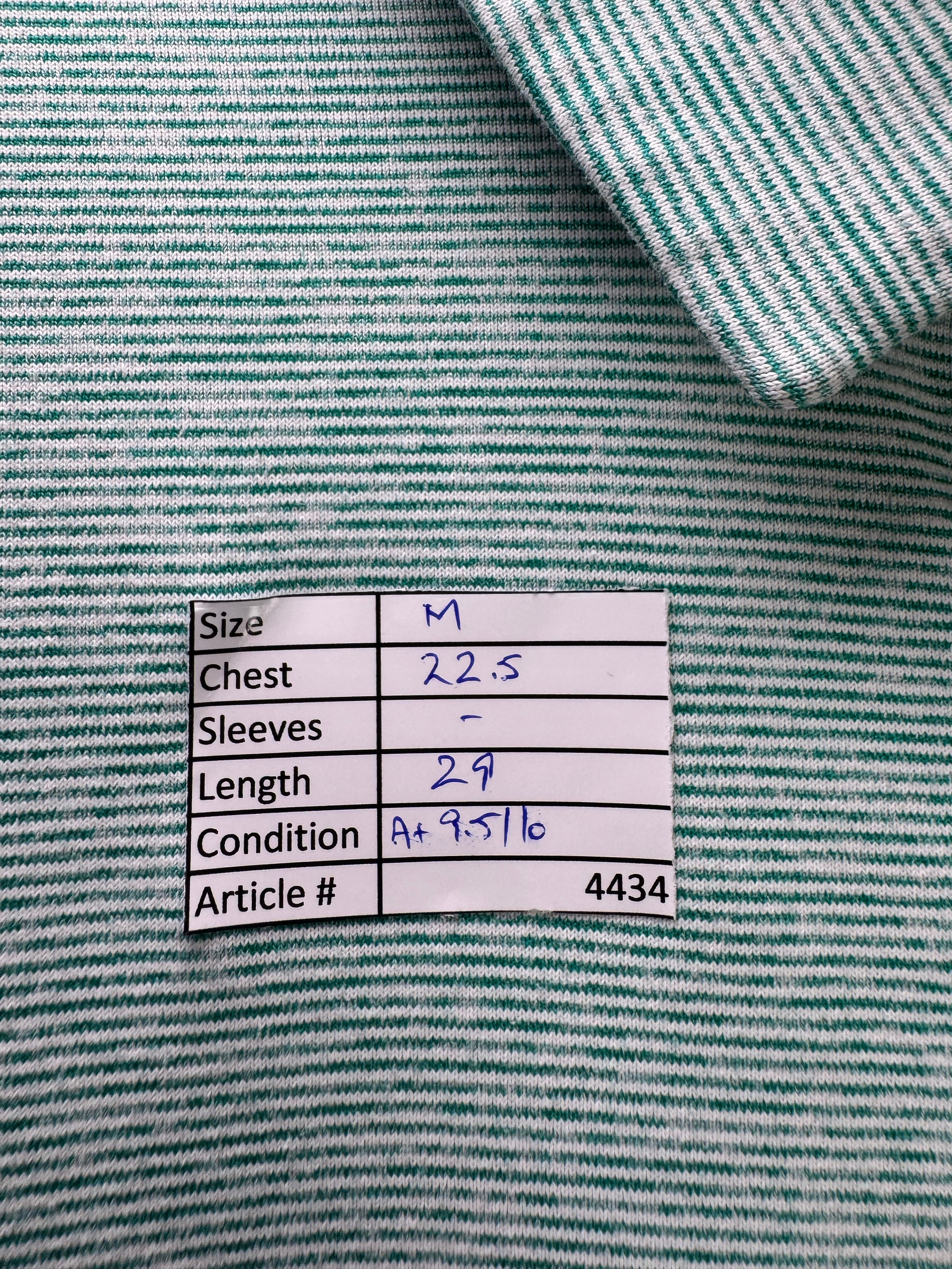 Under Armo*r® Medium | Chest: 22.5" | Blue | Golf Polo | Polyester | 4434 - Genuine Maal