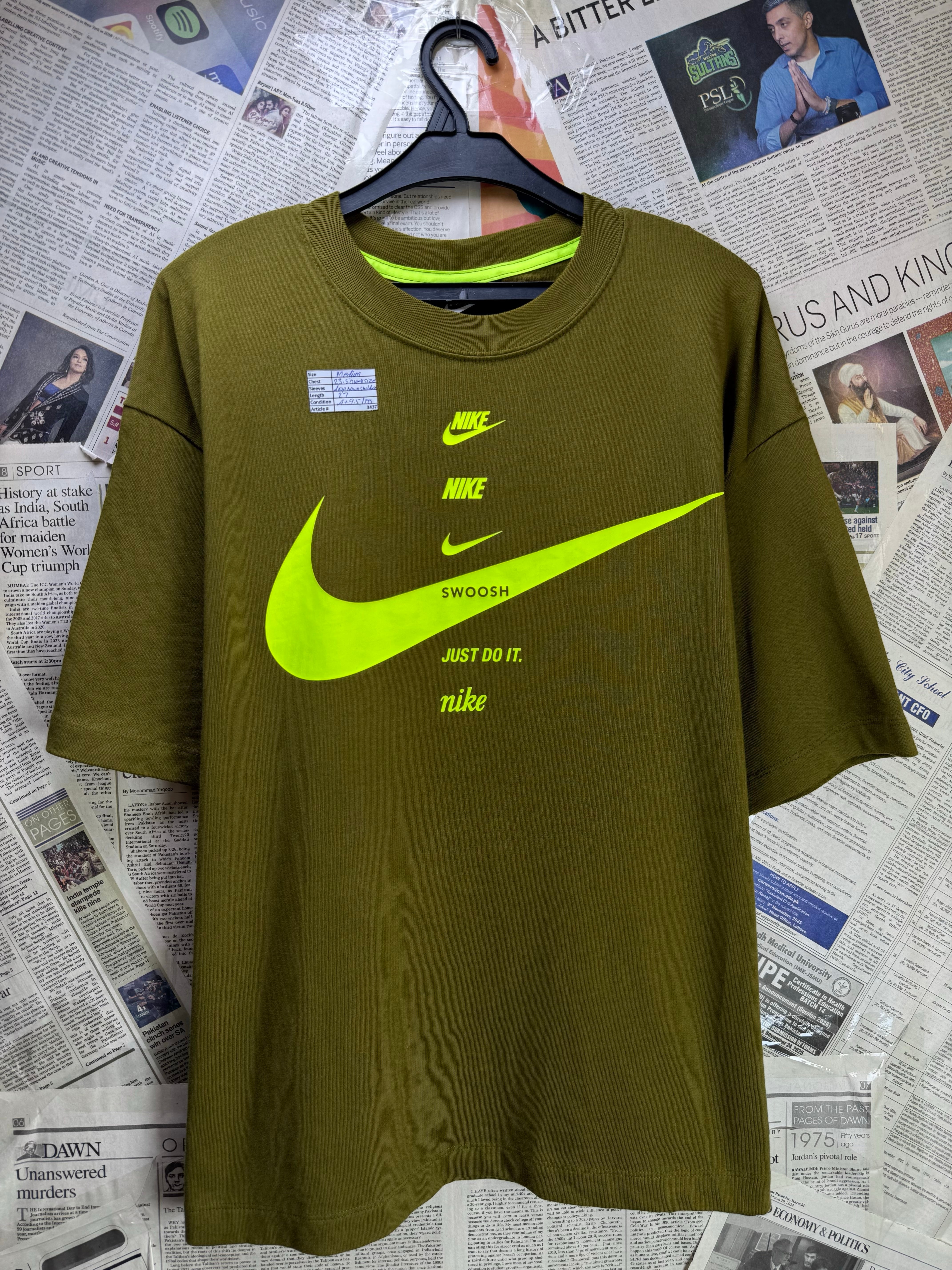 N*ke® Medium | Chest: 23.5" | Olive Green | Oversize T-Shirt | Cotton | 3437 - Genuine Maal