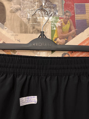 XXV® Waist: 28" to 30" | Black | Shorts | 880 - Genuine Maal