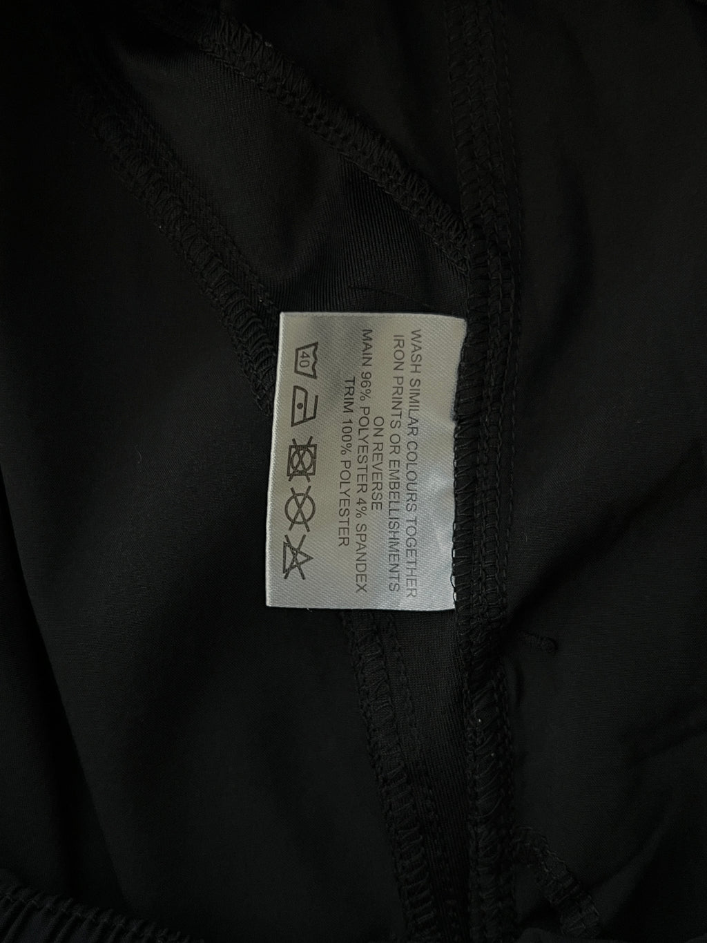 XXV® Waist: 28" to 30" | Black | Shorts | 880 - Genuine Maal