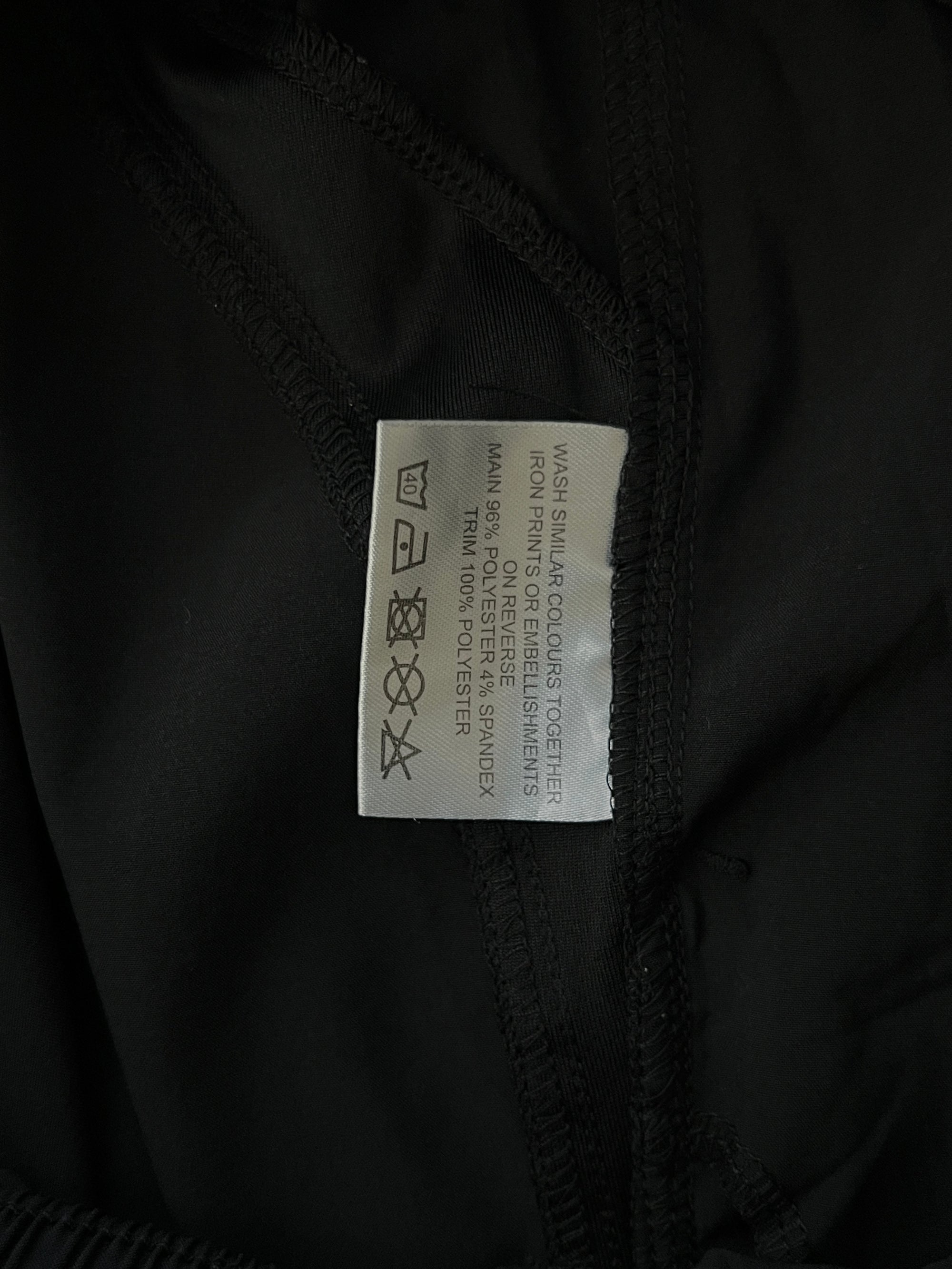 XXV® Waist: 28" to 30" | Black | Shorts | 880 - Genuine Maal