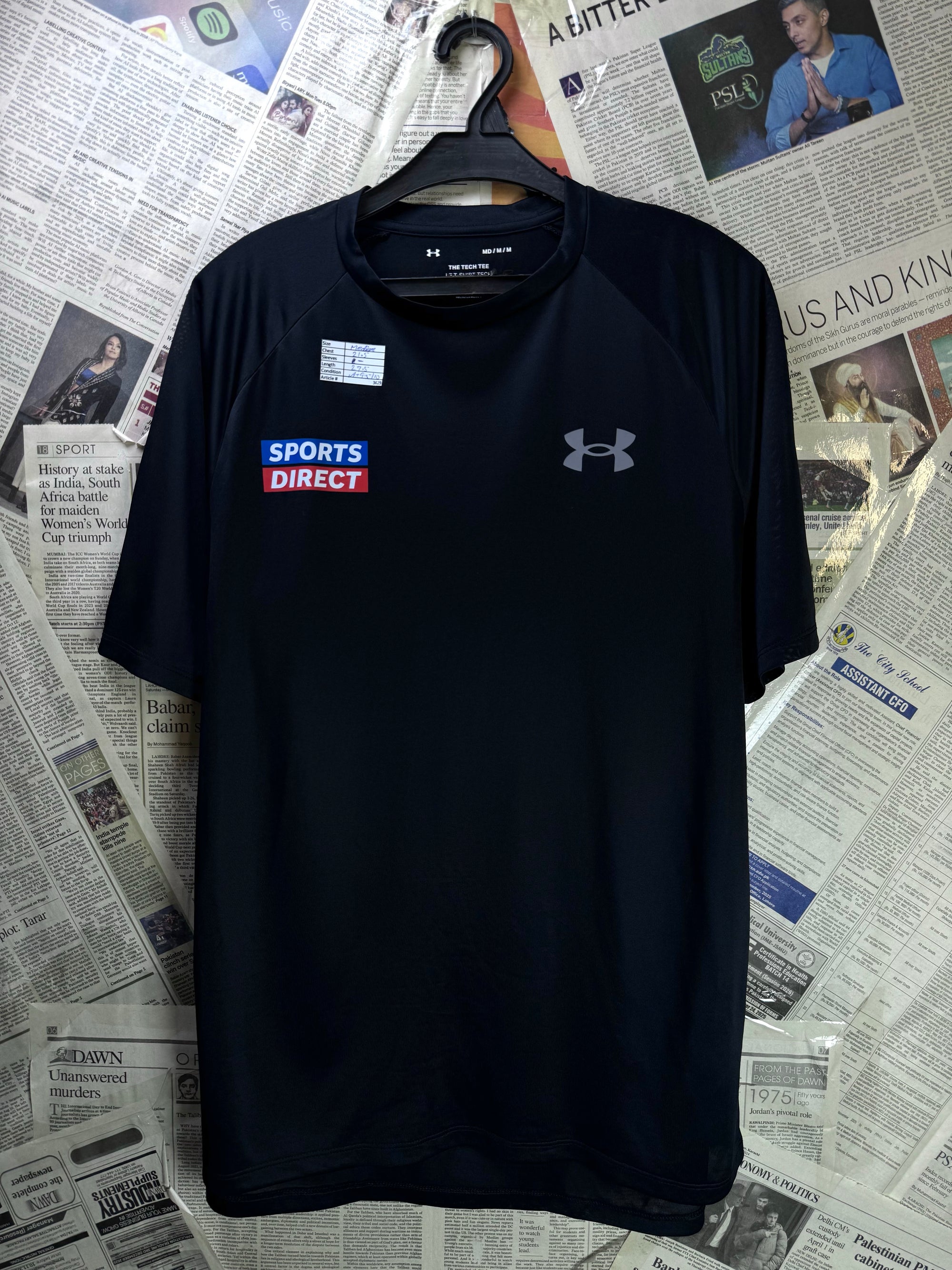 Under Armor® Medium | Chest: 21.5" | Black | Sports T-Shirt | Poly | 3629 - Genuine Maal