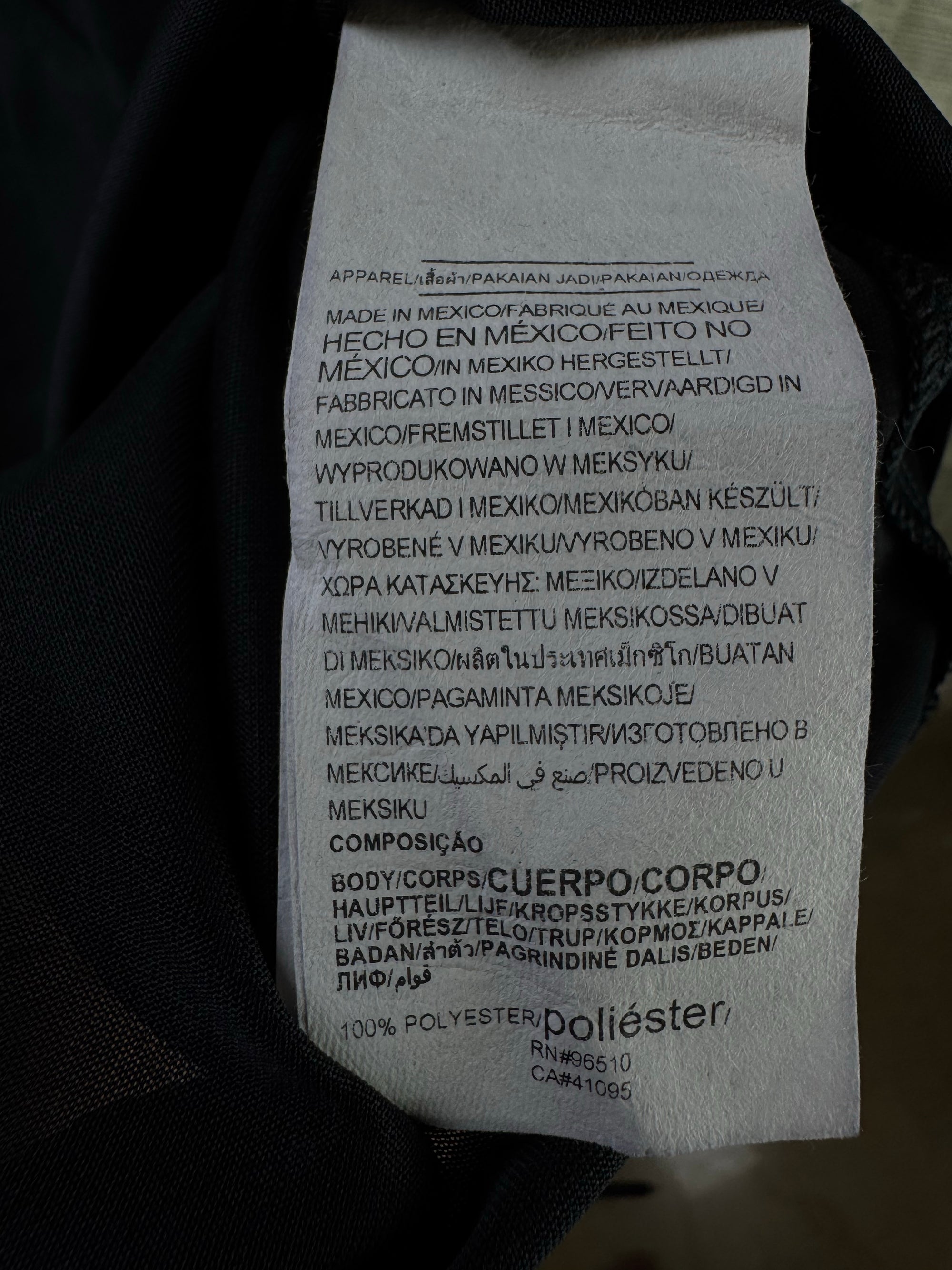 Under Armor® Medium | Chest: 21.5" | Black | Sports T-Shirt | Poly | 3629 - Genuine Maal