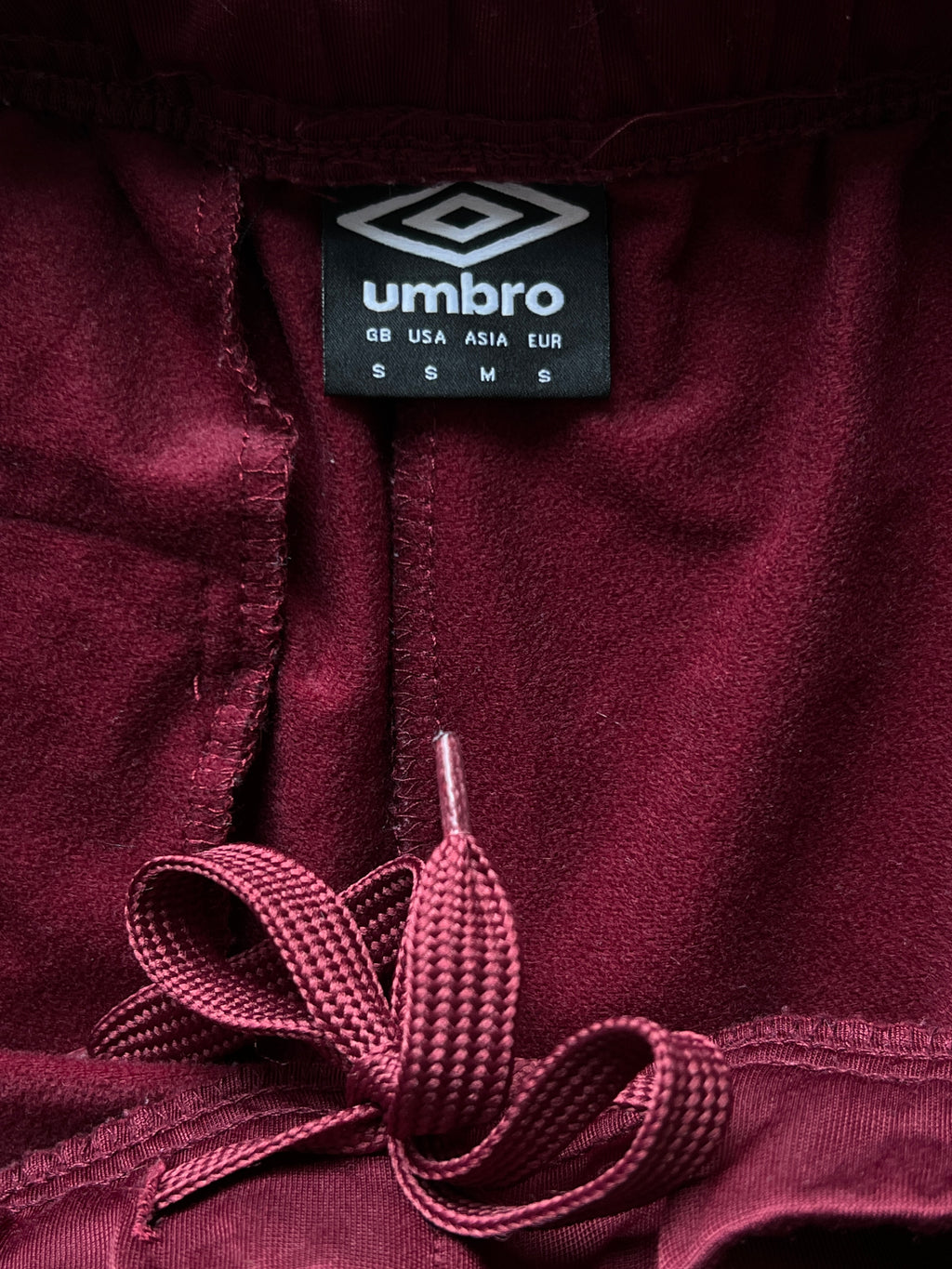 Umbro® Waist: 28" to 30" | Maroon | Trouser | 1059 - Genuine Maal