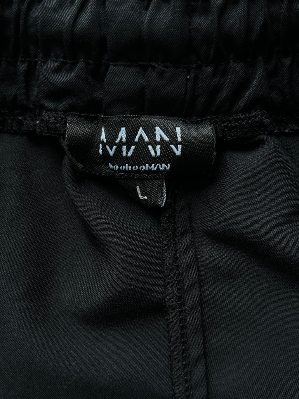MAN® Waist: 30" to 32" | Black | Cargo Trouser | 1026 - Genuine Maal
