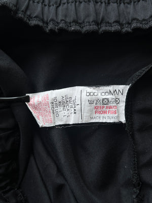MAN® Waist: 30" to 32" | Black | Cargo Trouser | 1026 - Genuine Maal