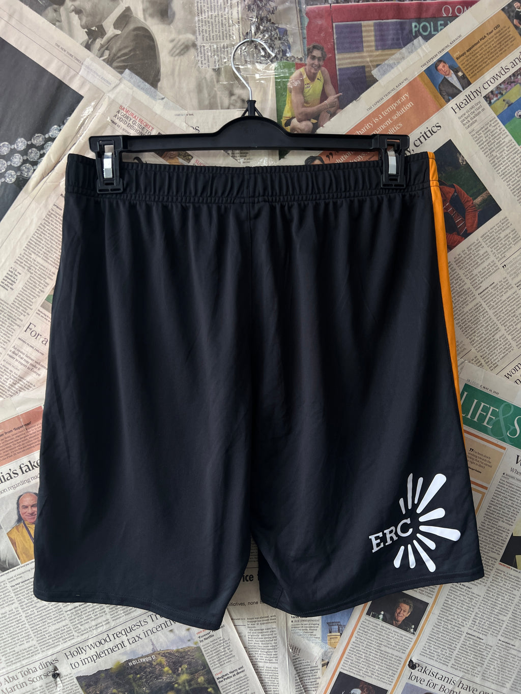 Umbro® Waist: 32" to 34" | Black | Shorts | 899 - Genuine Maal