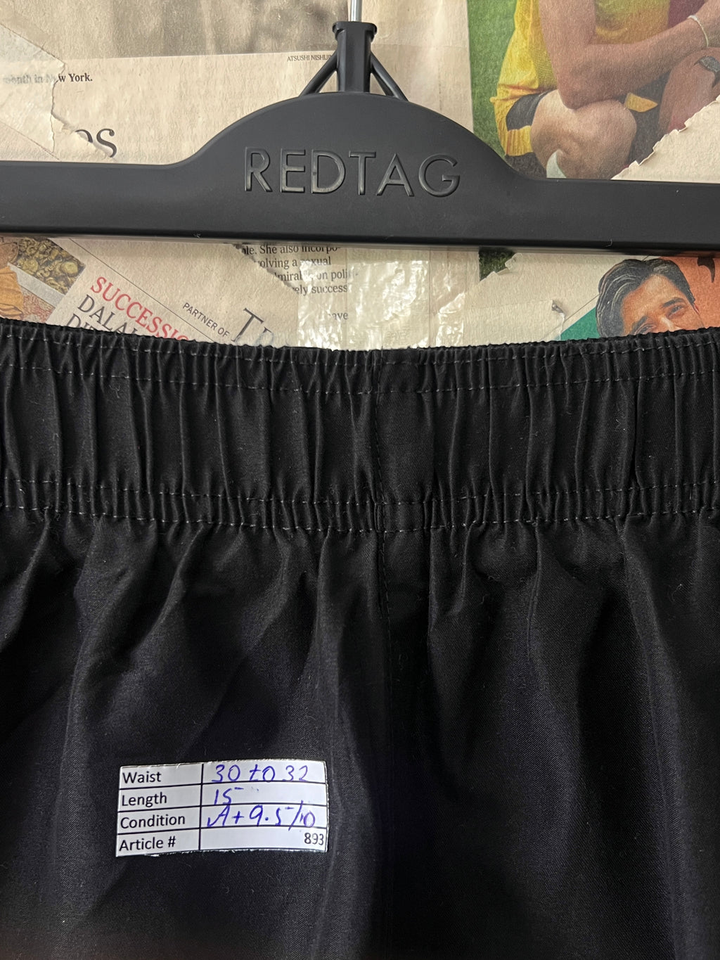 N*ke® Waist: 30" to 32" | Black | Shorts | 893 - Genuine Maal