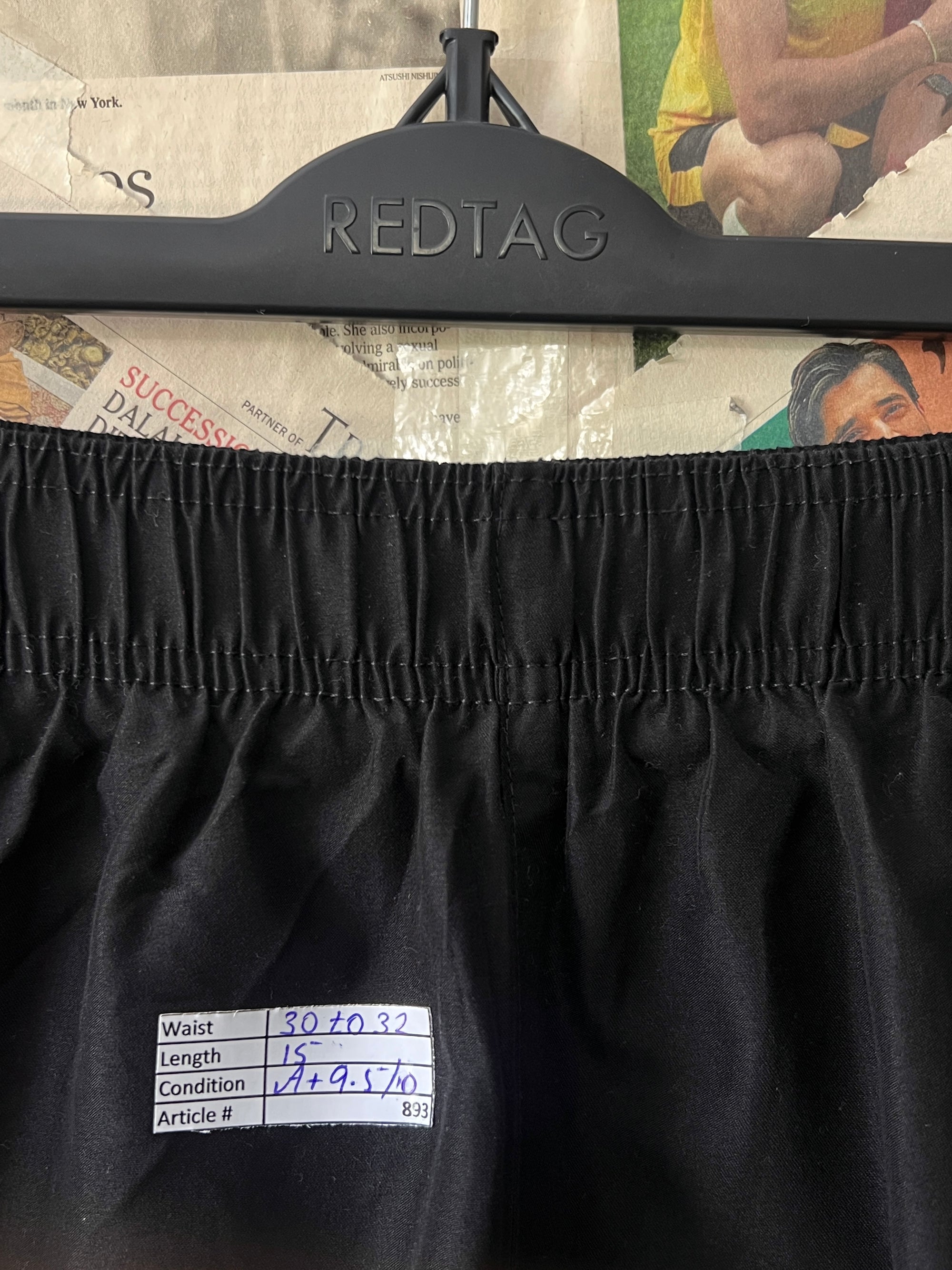 N*ke® Waist: 30" to 32" | Black | Shorts | 893 - Genuine Maal
