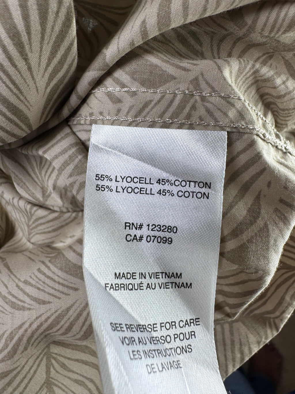 Travismathew® Medium | Chest: 22.5" | Camp shirt | Lyocell - Cotton | 3280 - Genuine Maal