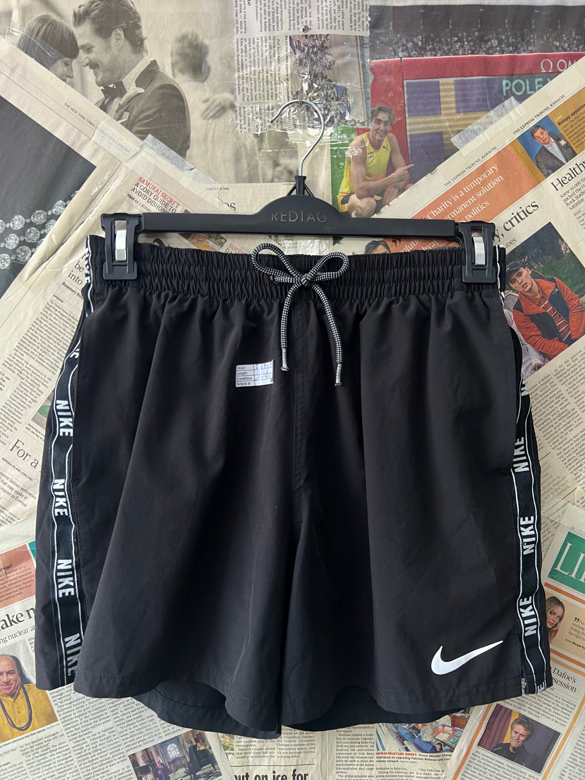 N*ke® Waist: 28" to 30" | Black | Shorts | - Genuine Maal