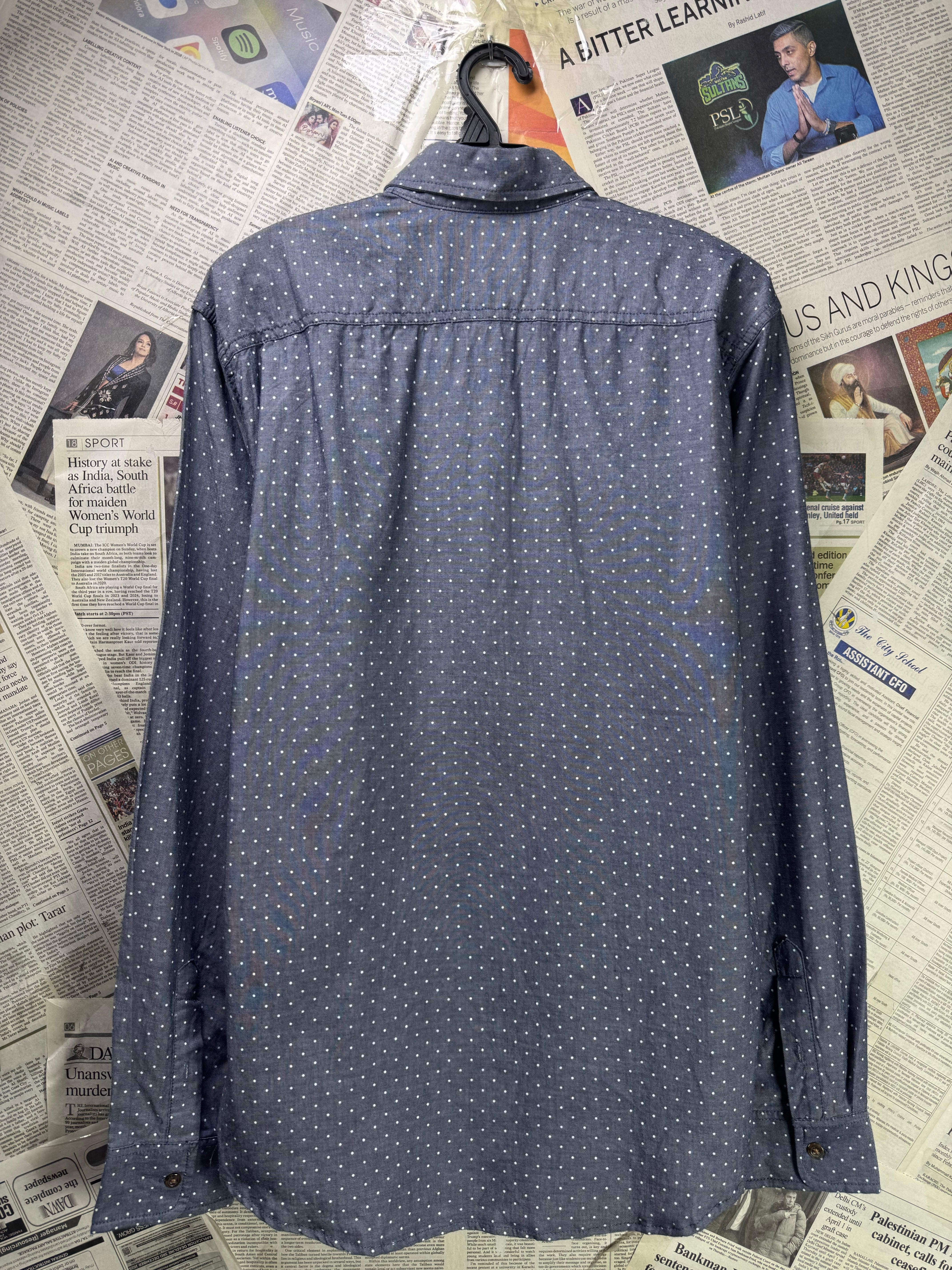Your Neighbors® Medium | Chest: 22.5" | Grey with Polka Dots | Shirt | Cotton | 3292 - Genuine Maal