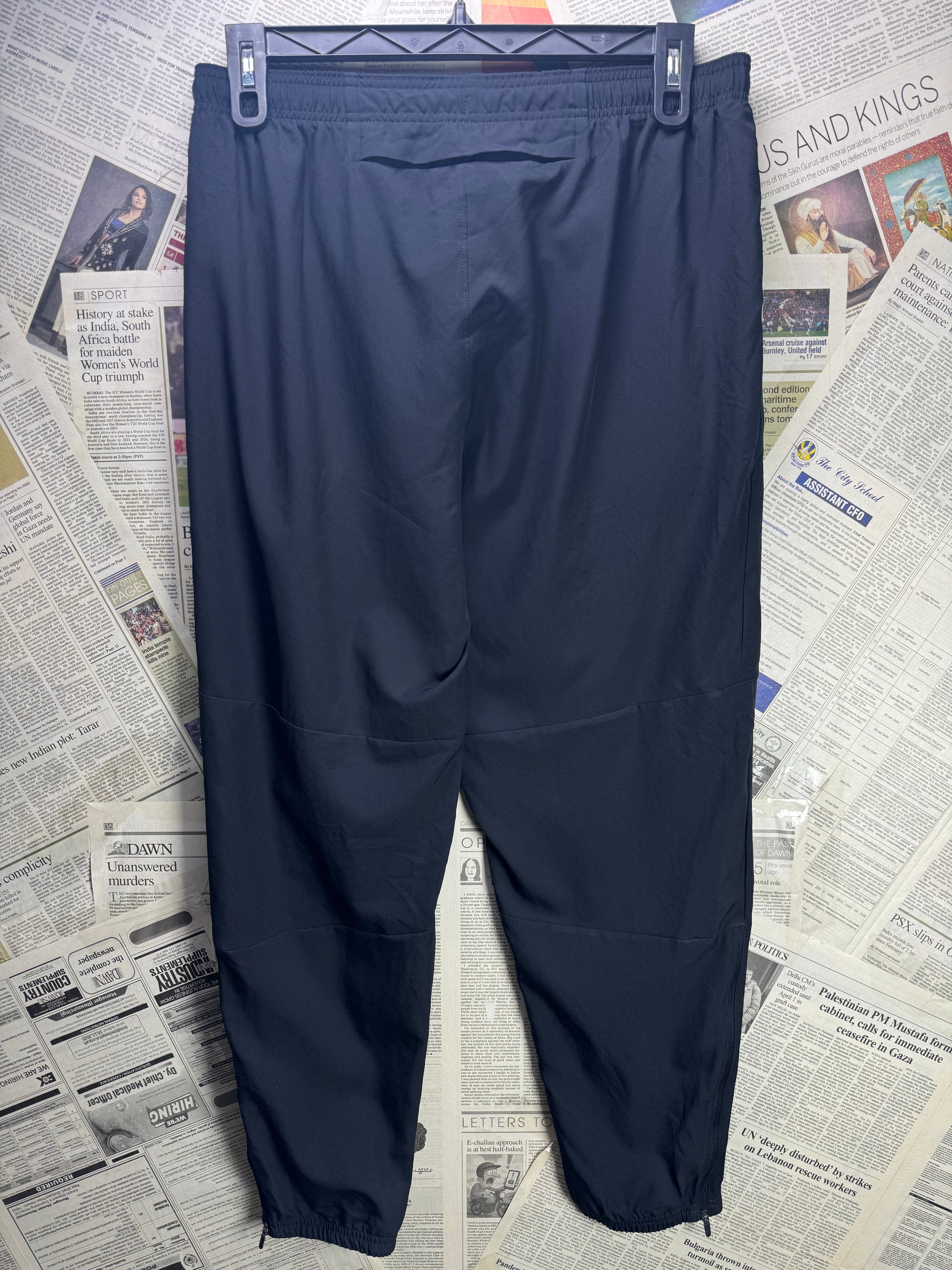 N*ke® Waist: 32" to 34"| Black | Dri - Fit Sports Trouser | Poly | 1273 - Genuine Maal