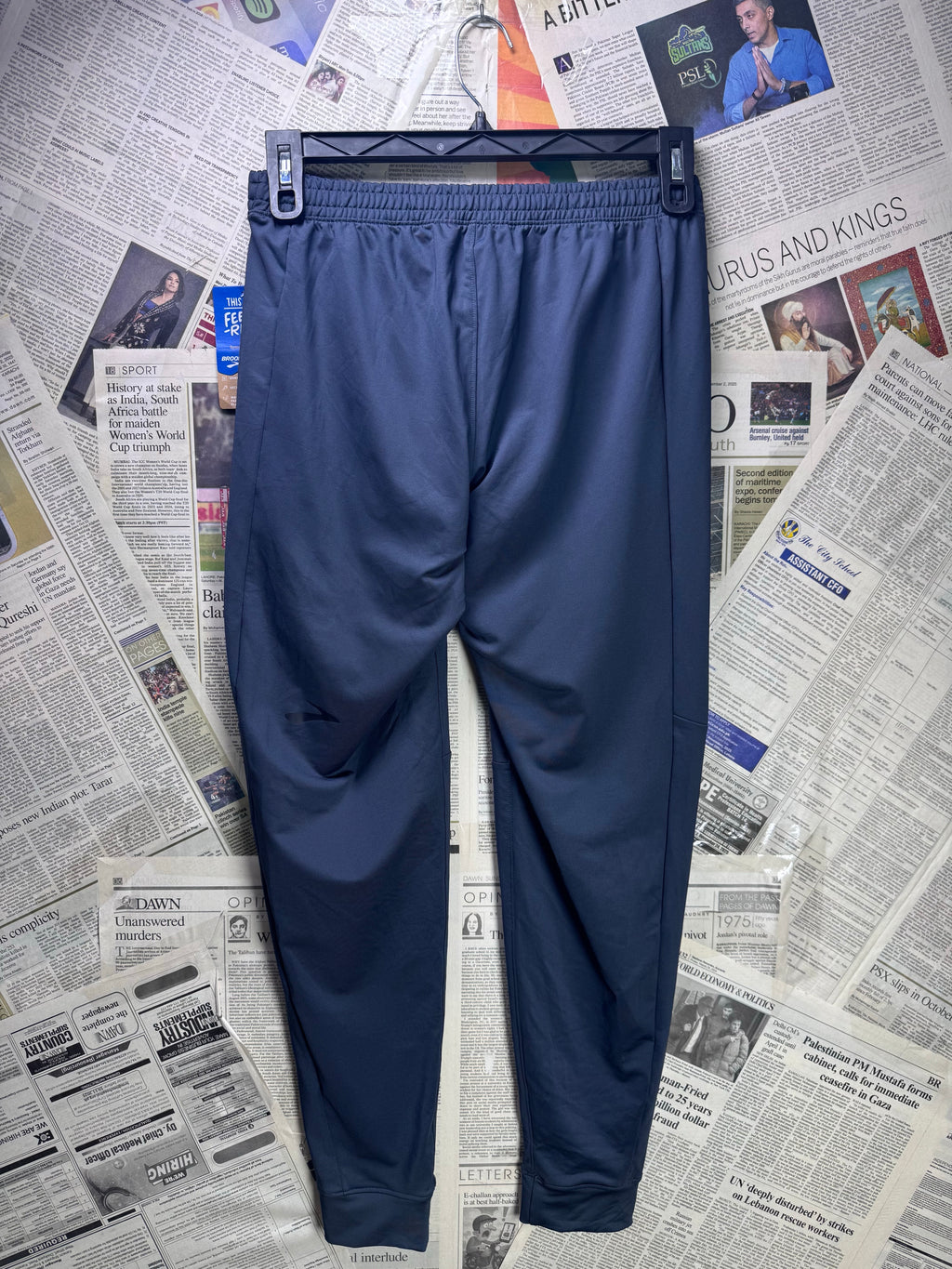 Brooks® Waist: 28" | Dark Grey | Gym Trousers | Poly - Spandex | 1299 - Genuine Maal