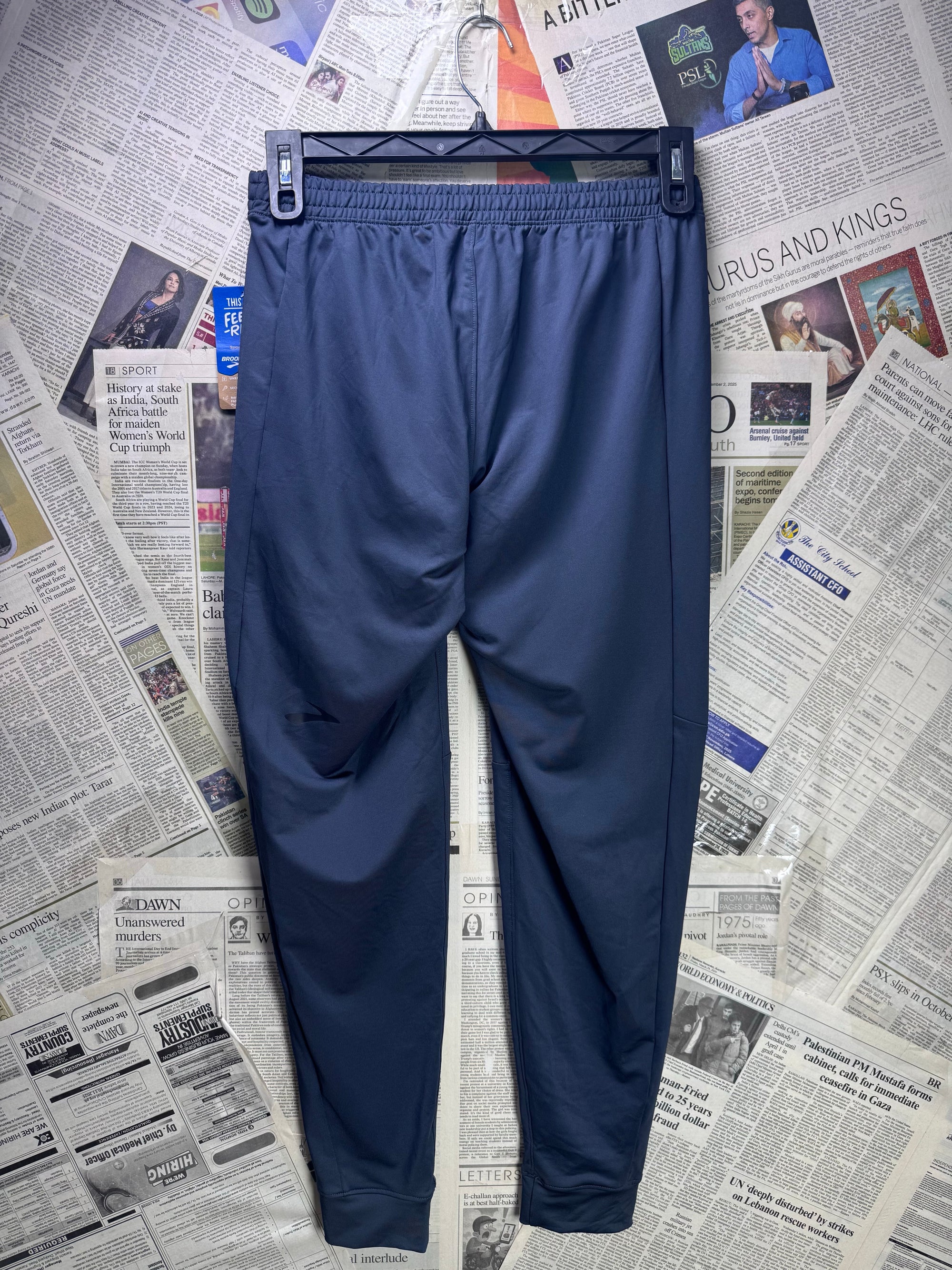 Brooks® Waist: 28" | Dark Grey | Gym Trousers | Poly - Spandex | 1299 - Genuine Maal