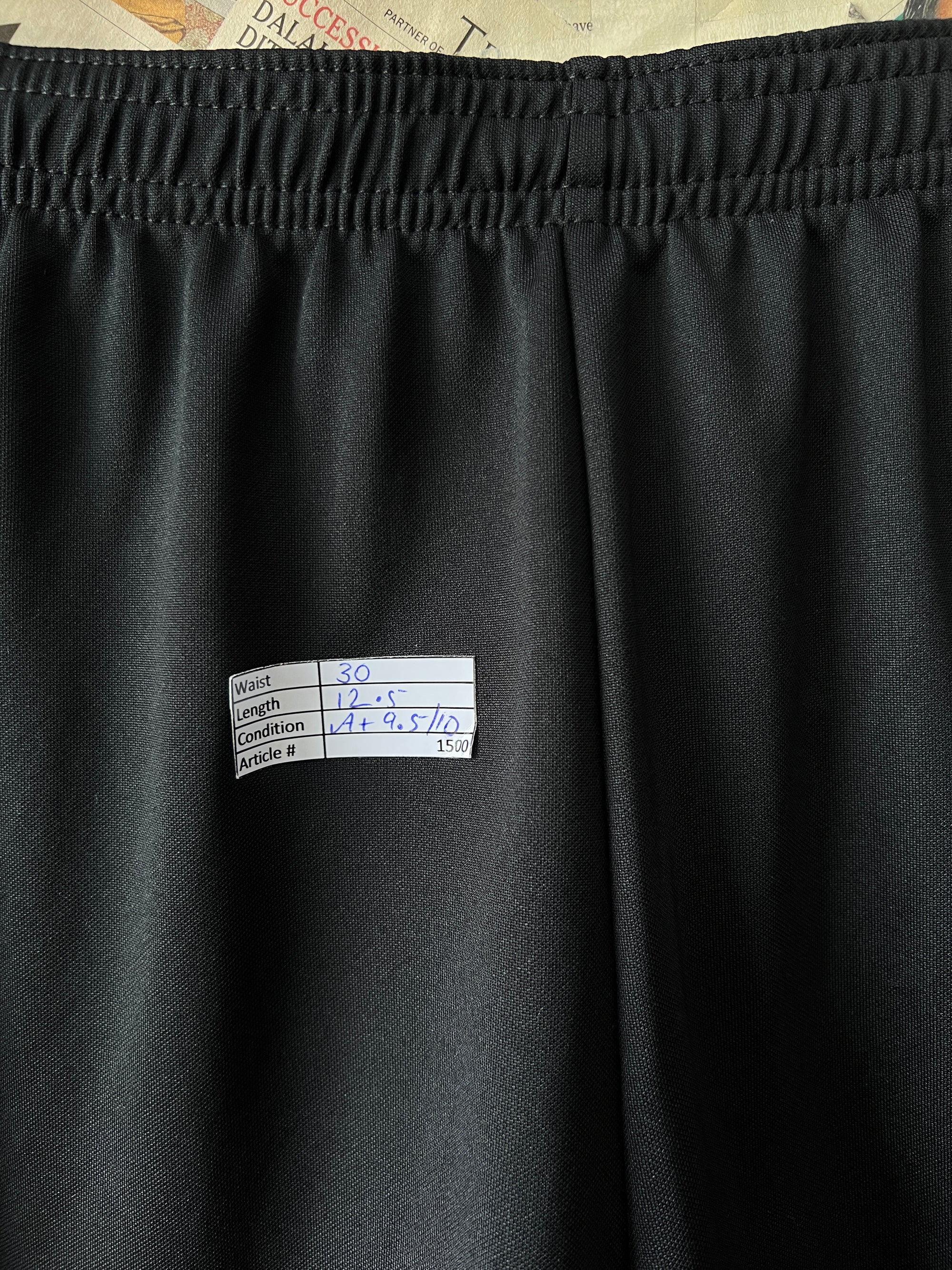 N*ke® Waist: 30" | Black | Shorts | 1500 - Genuine Maal