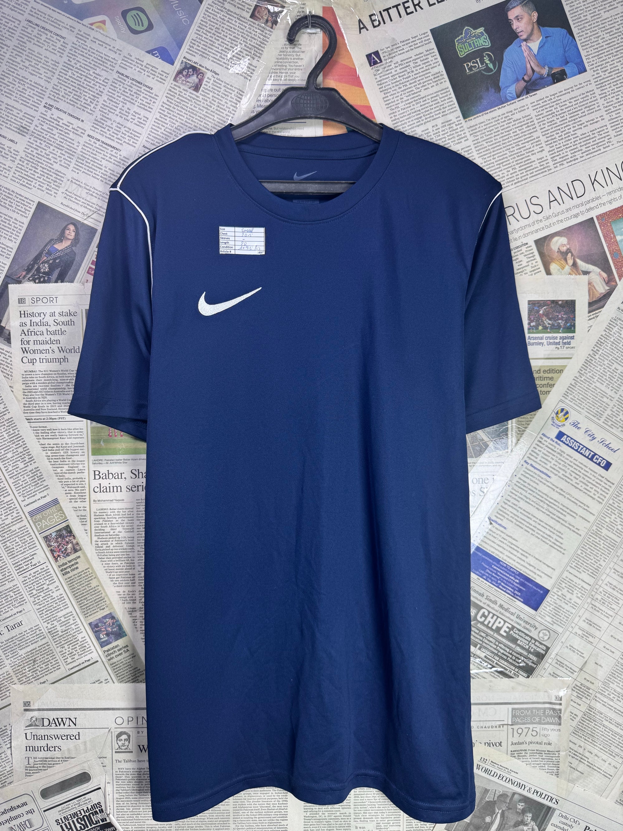 N*ke® Small | Chest: 20.5" | Blue | Dri - Fit Sports Shirt | Poly | 3487 - Genuine Maal