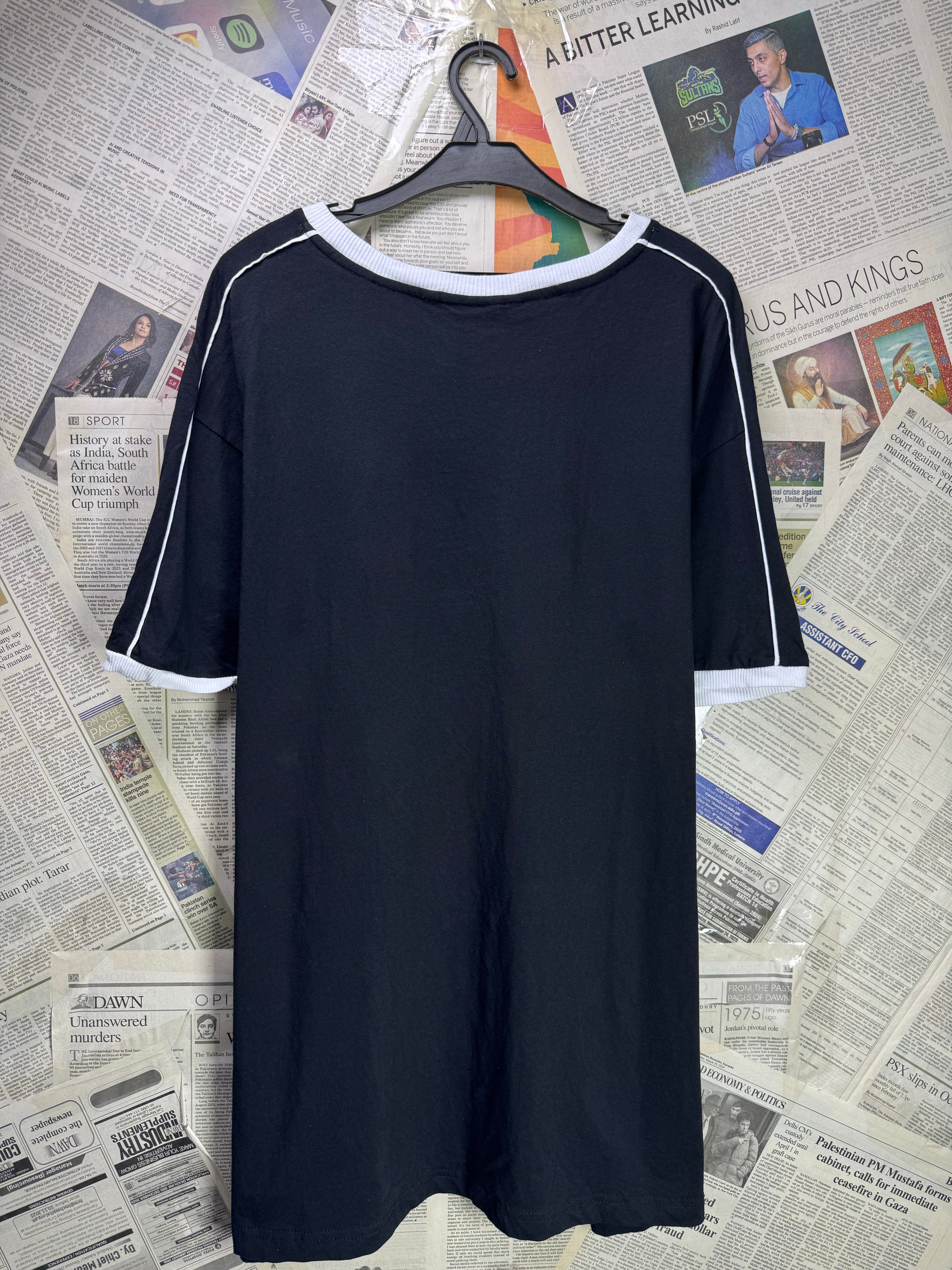NO BOUNDARIES® XL | Chest: 25.5" | Black | T-Shirt | Cotton | 3462 - Genuine Maal