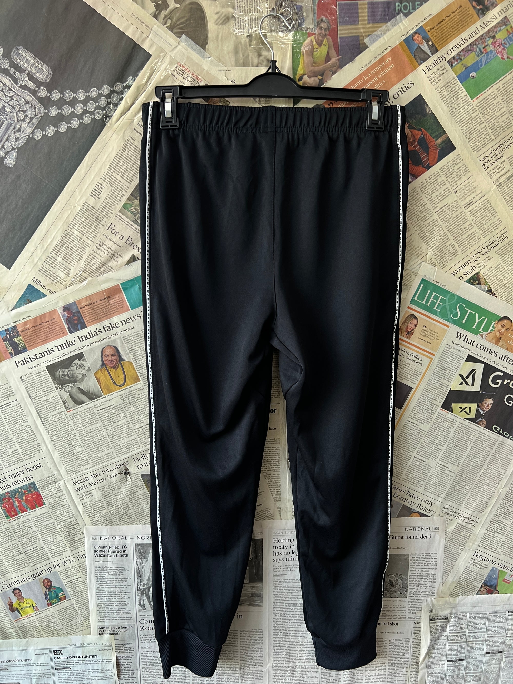 N*ke® Waist: 28" to 30" | Black | Trouser | 1506 - Genuine Maal