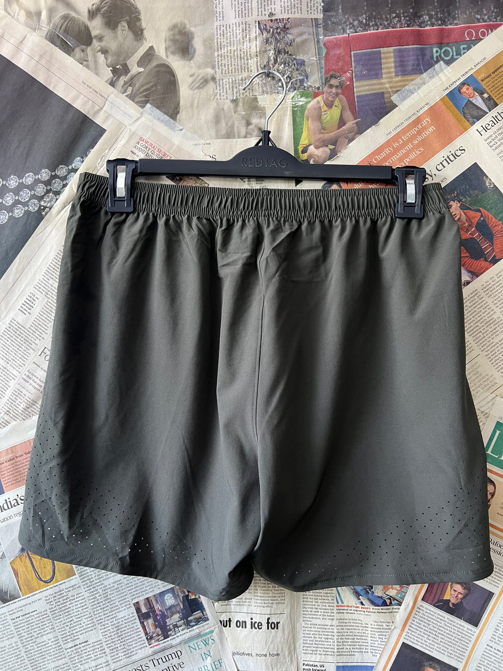 Good Move® Waist: 30" to 32" | Olive | Shorts | 1079 - Genuine Maal