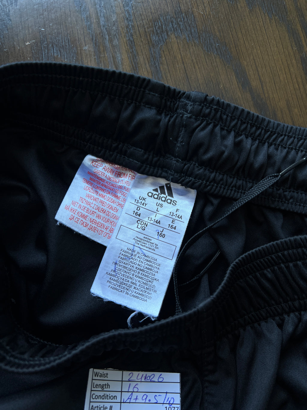 Adid*s® Waist: 24" to 26" | Black | Shorts | 1077 - Genuine Maal