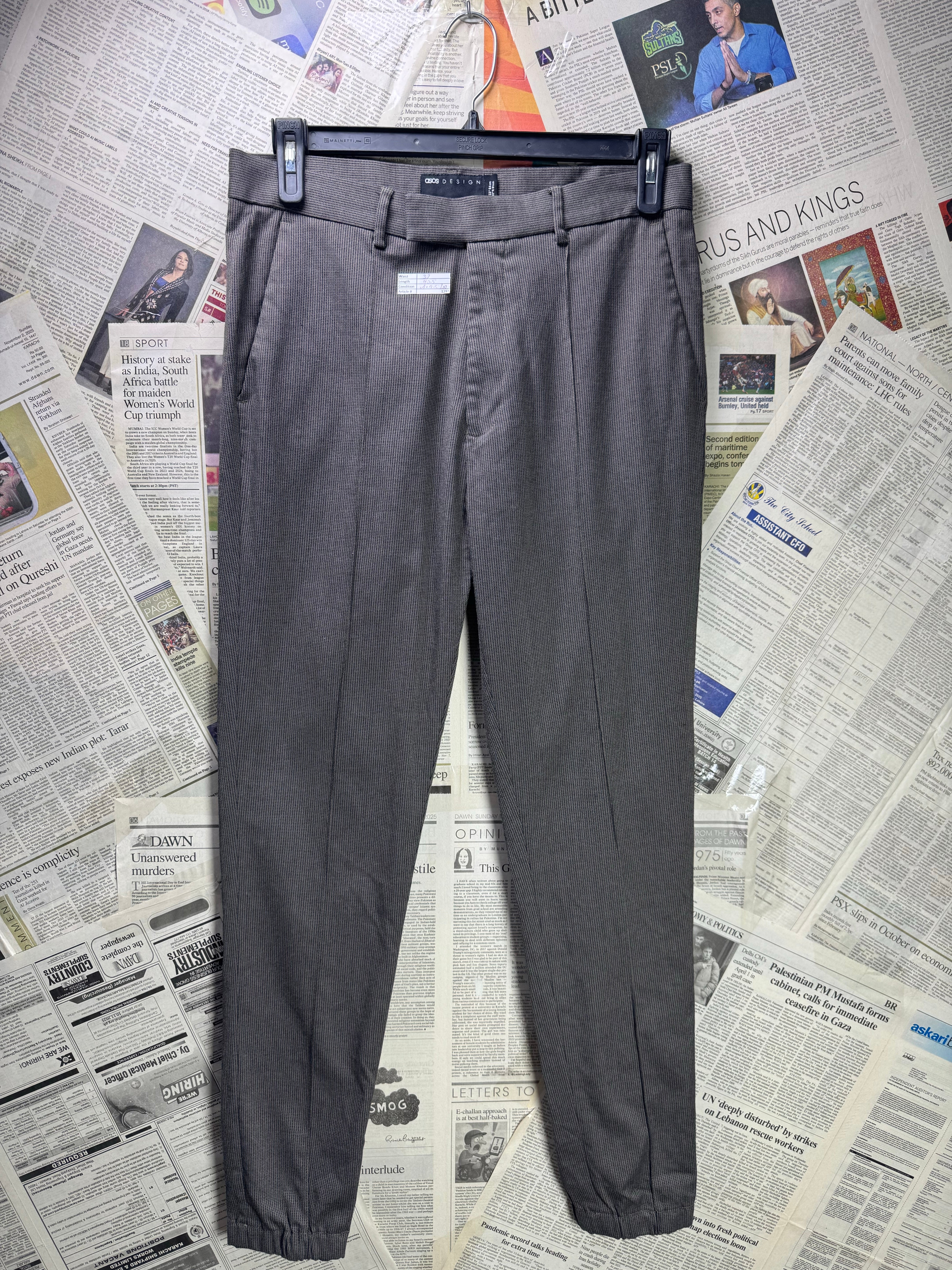 Asos® Waist: 32" | Charcoal | Slim fit Pleated Pants | Poly - Viscose - Elastane | 1293 - Genuine Maal