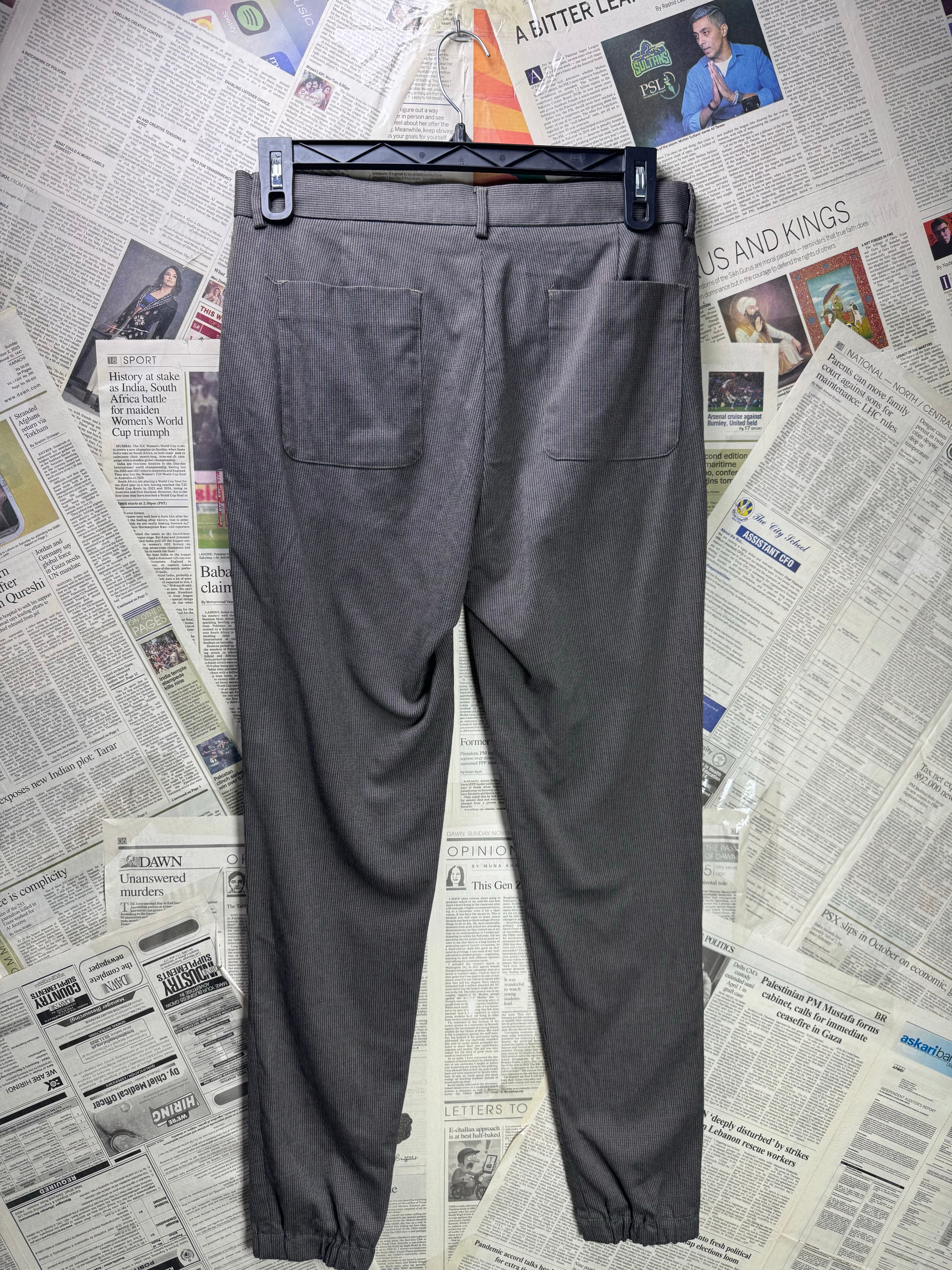 Asos® Waist: 32" | Charcoal | Slim fit Pleated Pants | Poly - Viscose - Elastane | 1293 - Genuine Maal