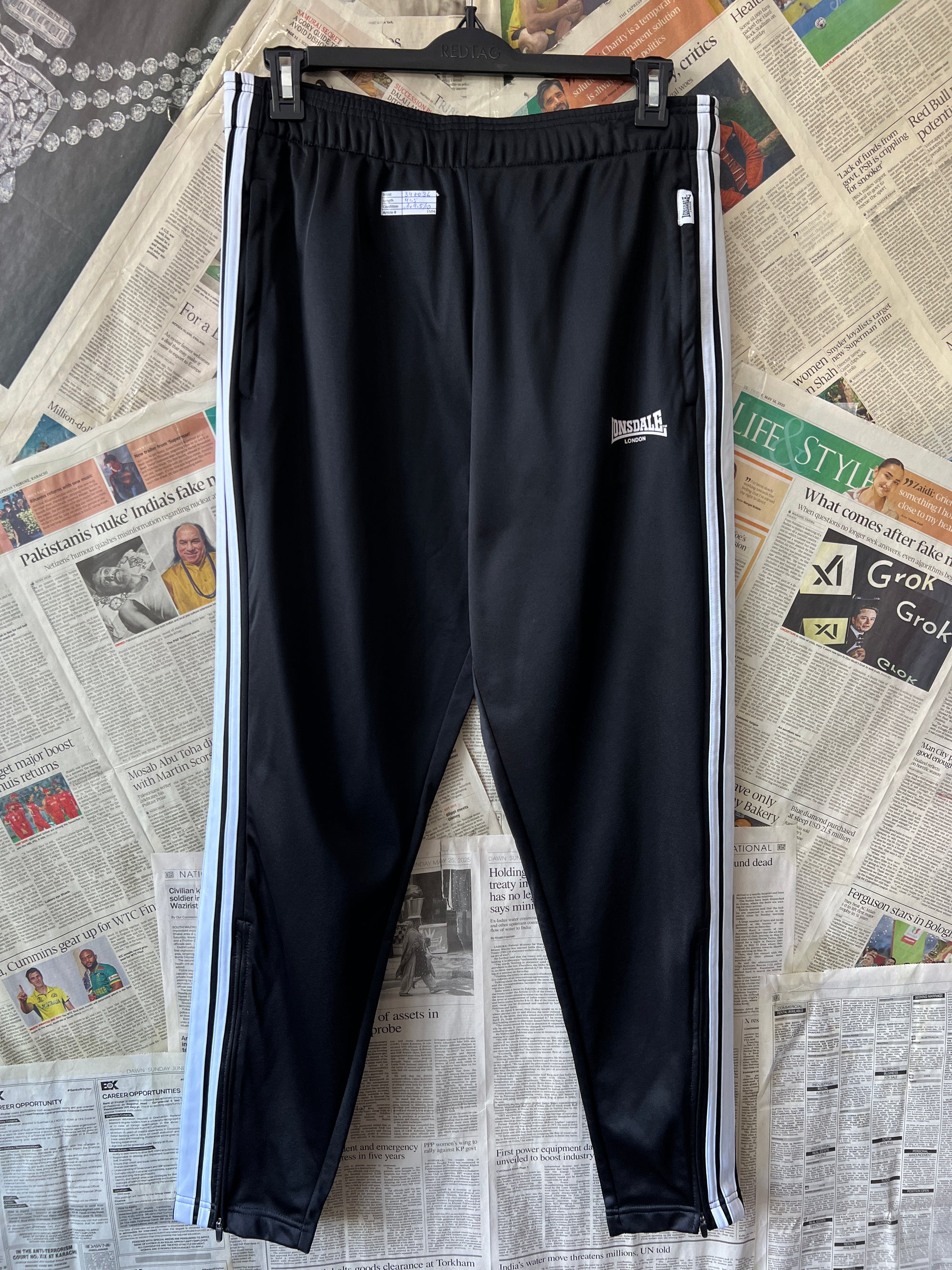 Lonsdale® Waist: 34" to 36" | Black | Trouser | 1504 - Genuine Maal