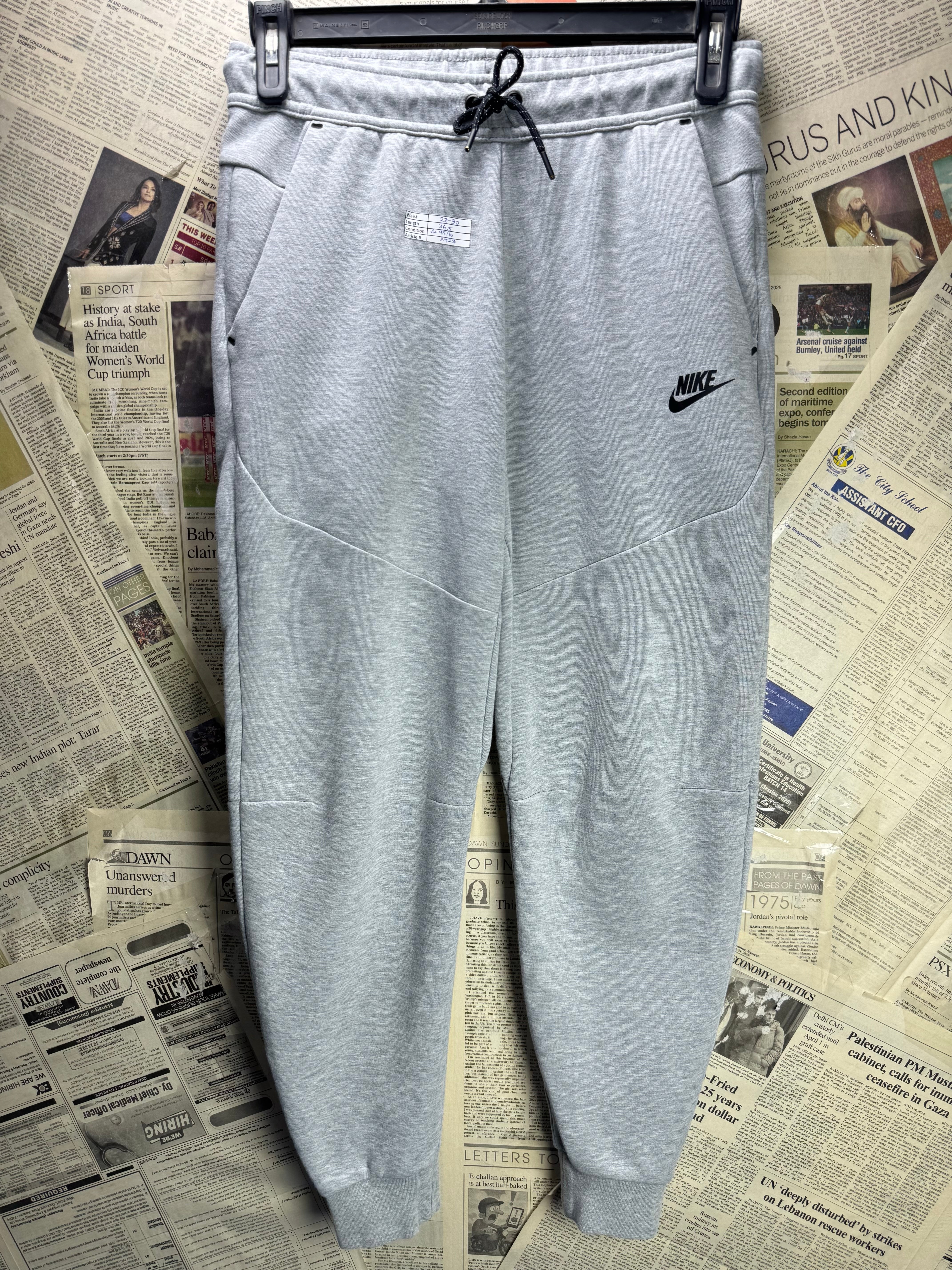 N*ke® Waist: 28" to 30" | Grey | Sports Trousers | Cotton | 2423 - Genuine Maal