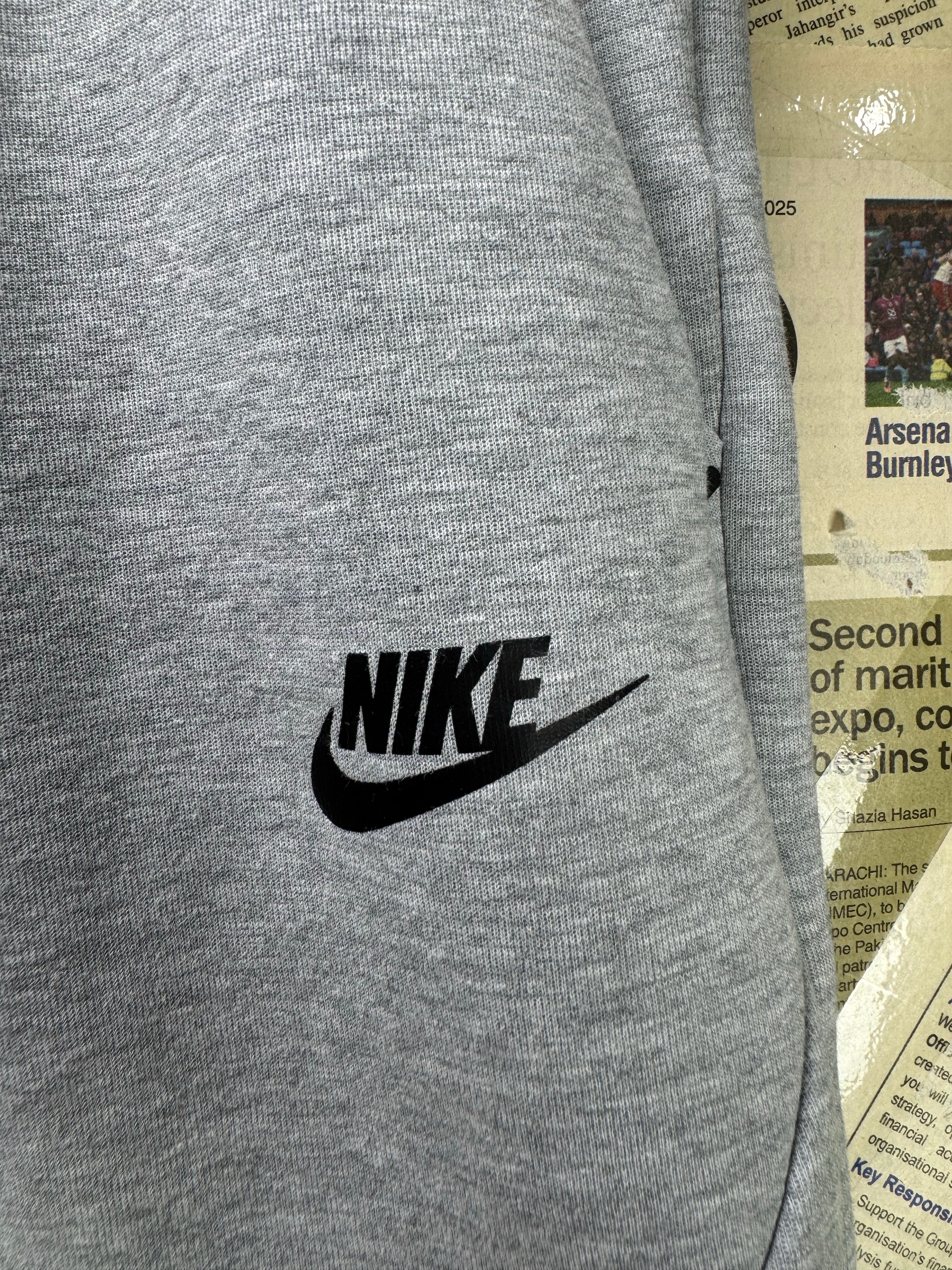 N*ke® Waist: 28" to 30" | Grey | Sports Trousers | Cotton | 2423 - Genuine Maal