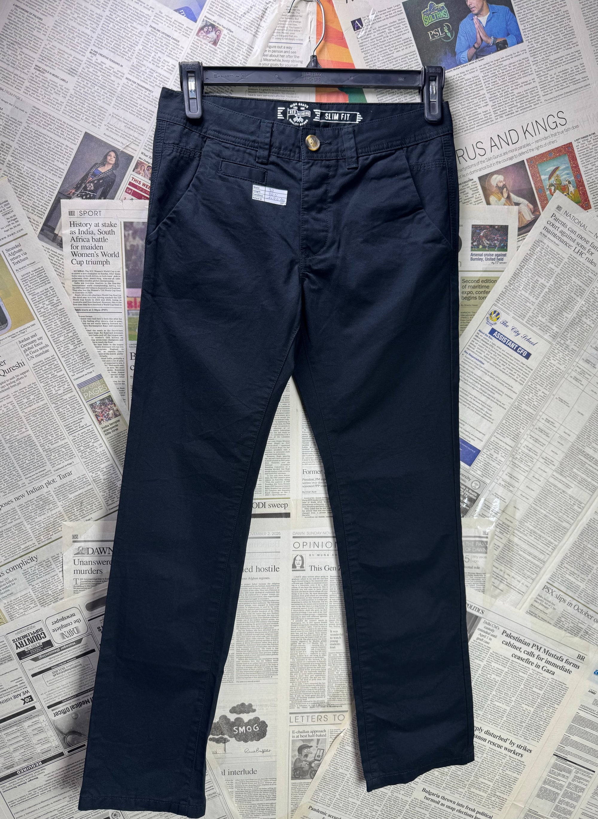 Red Herring® Waist: 30" | Black | Chino Slim Fit Pants | Cotton | 1289 - Genuine Maal