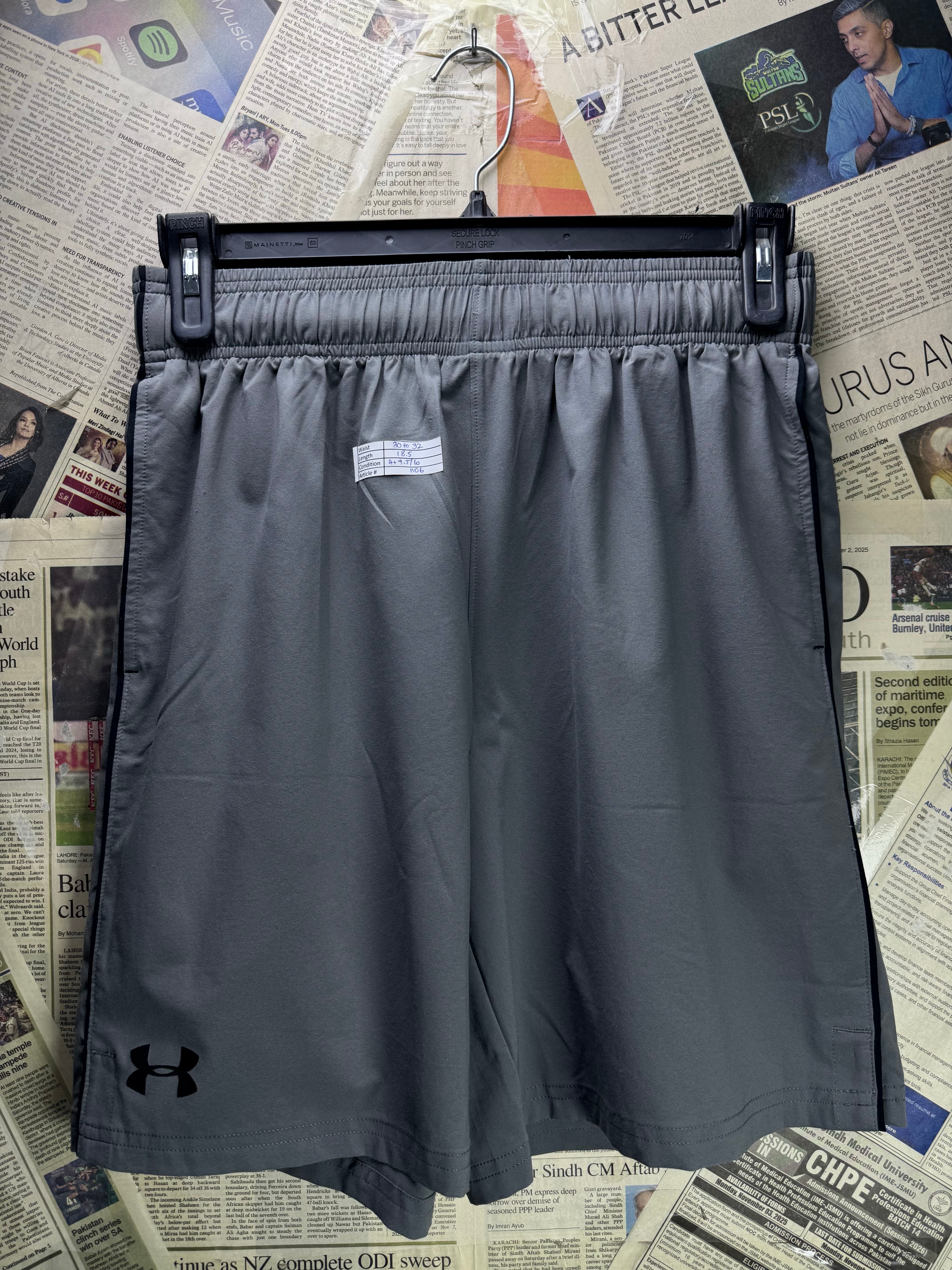 Under Armo*r® Waist: 30" to 32" | Grey | Sports Shorts | Poly | 1106 - Genuine Maal