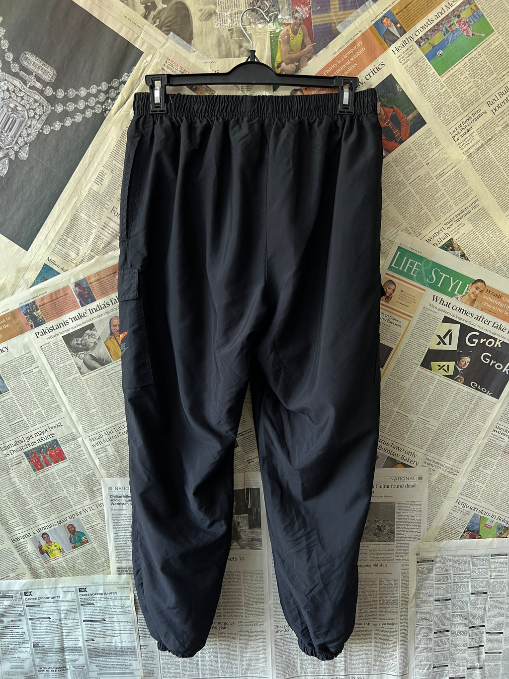N*ke® Waist: 28" to 30" | Black | Cargo Trouser | 1542 - Genuine Maal