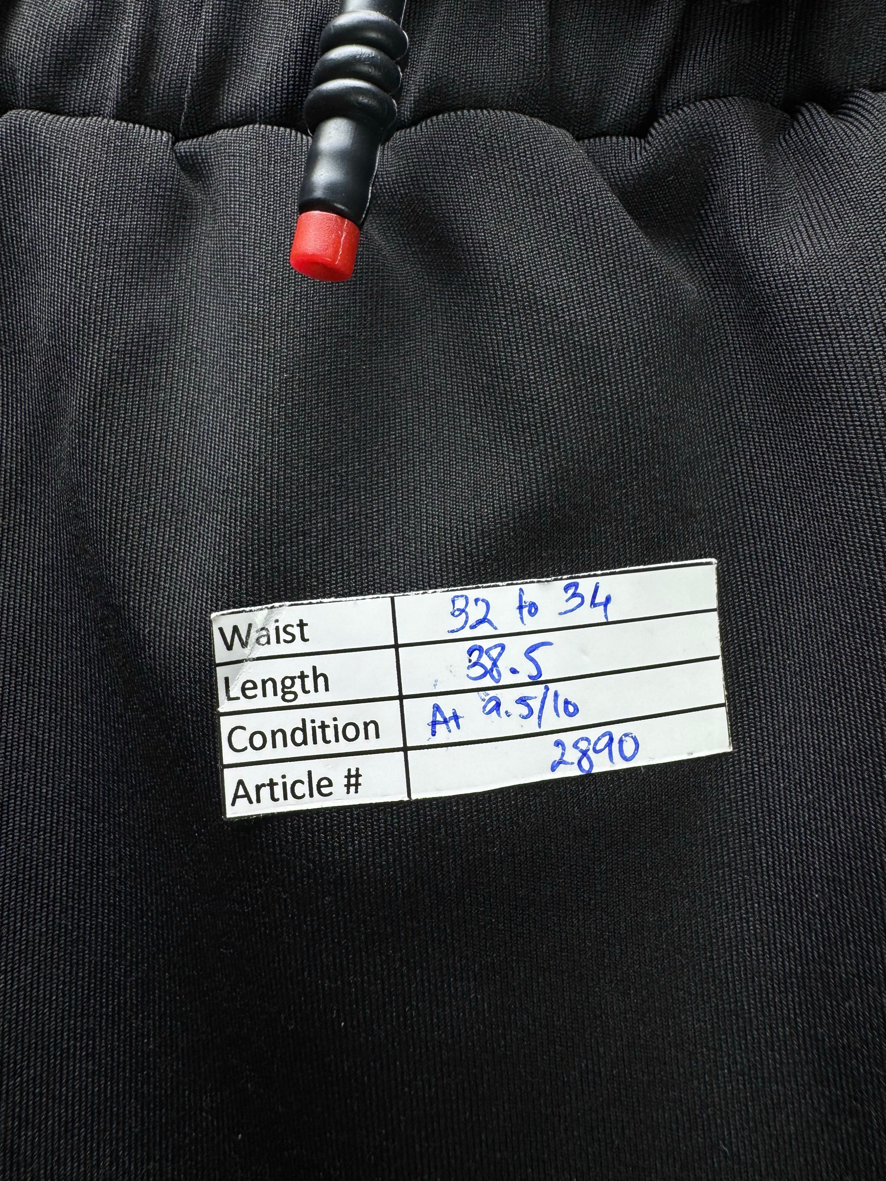 Under Armo*r® Waist: 32" to 34" | Black | Sports Trousers | 2890 - Genuine Maal