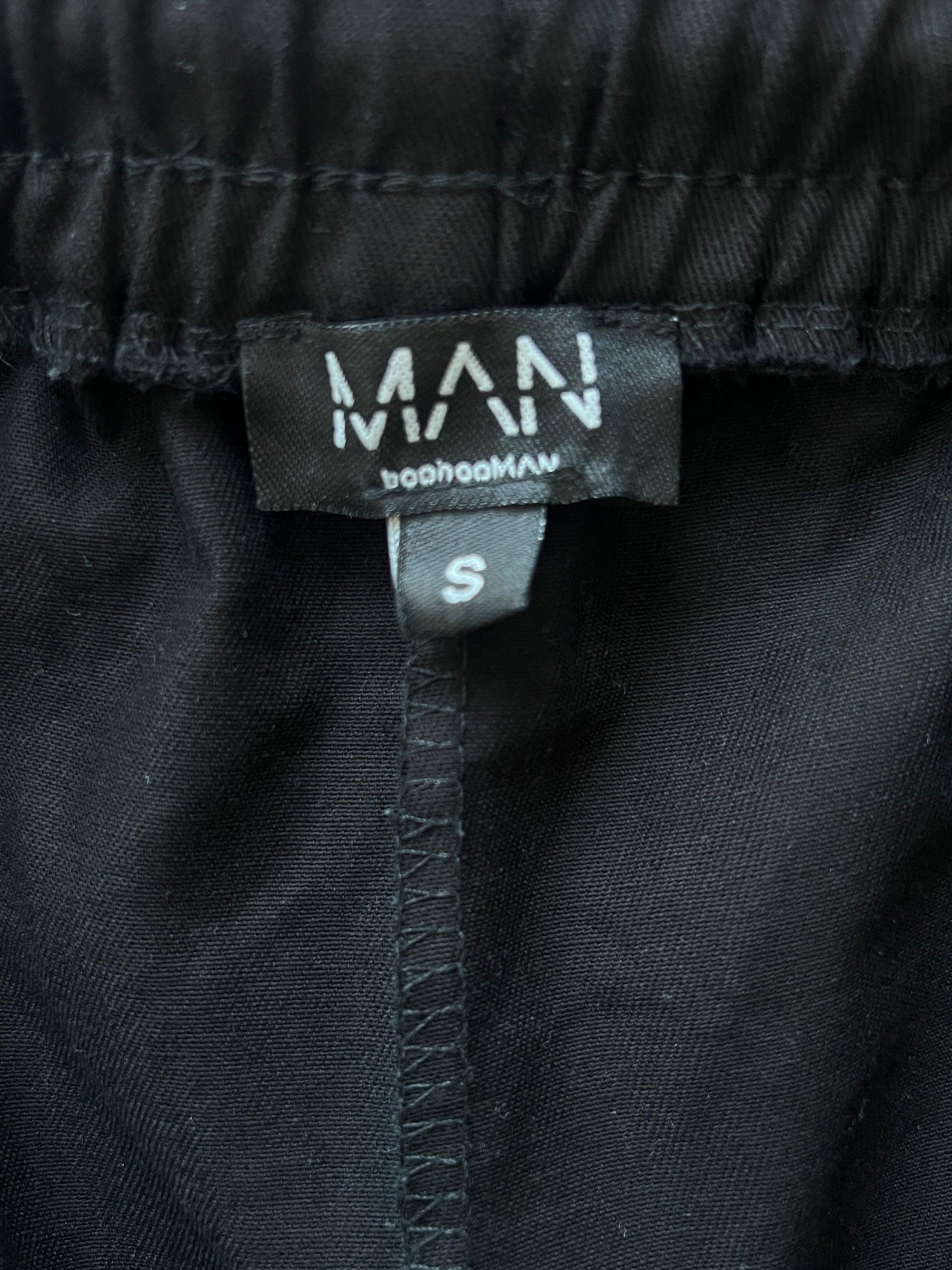 MAN® Waist: 28" to 30" | Black | Cargo Trouser | 1507 - Genuine Maal