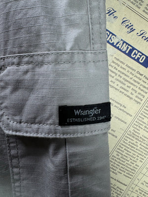 Wrangler® Waist: 40" | Grey | Relaxed Fit Cargo Trousers | 2936 - Genuine Maal