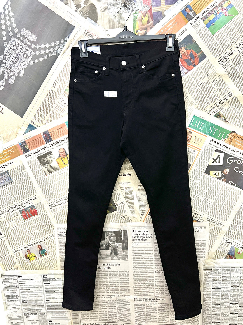 Skinny & Denim® Waist: 30" | Black | Denim Pants | 1043 - Genuine Maal