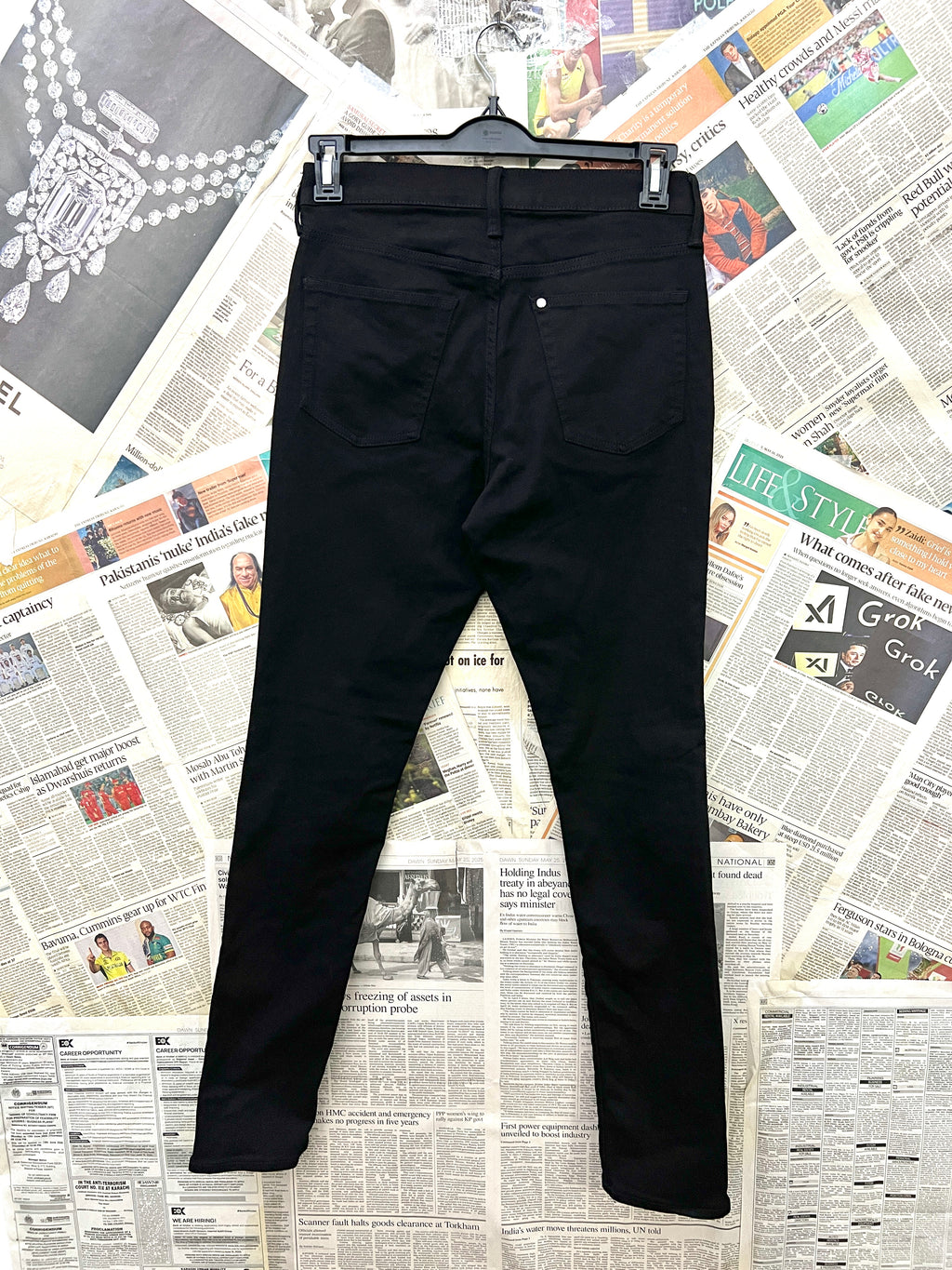 Skinny & Denim® Waist: 30" | Black | Denim Pants | 1043 - Genuine Maal