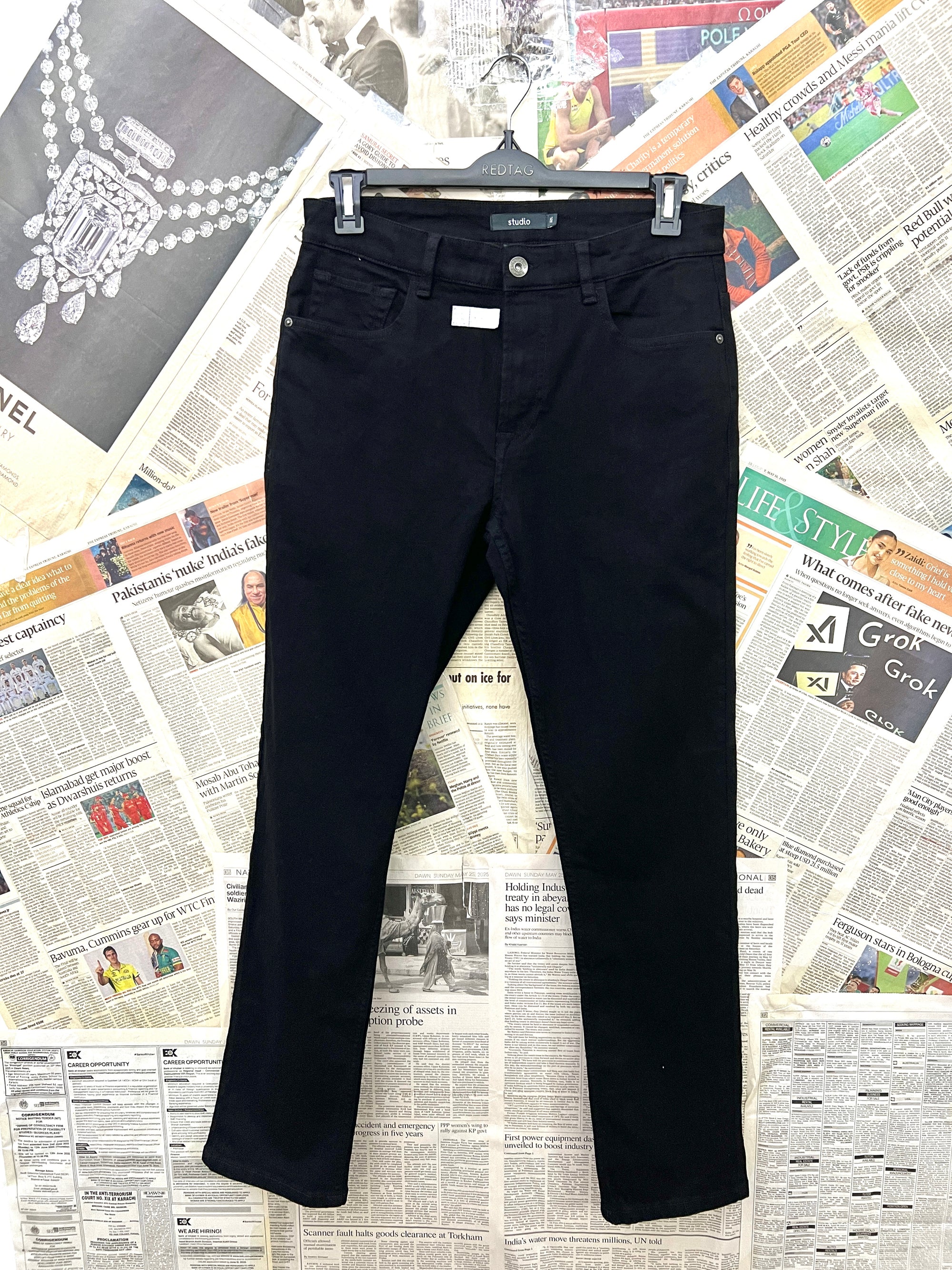 Studio® Waist: 32" | Black | Denim Pants | 1525 - Genuine Maal