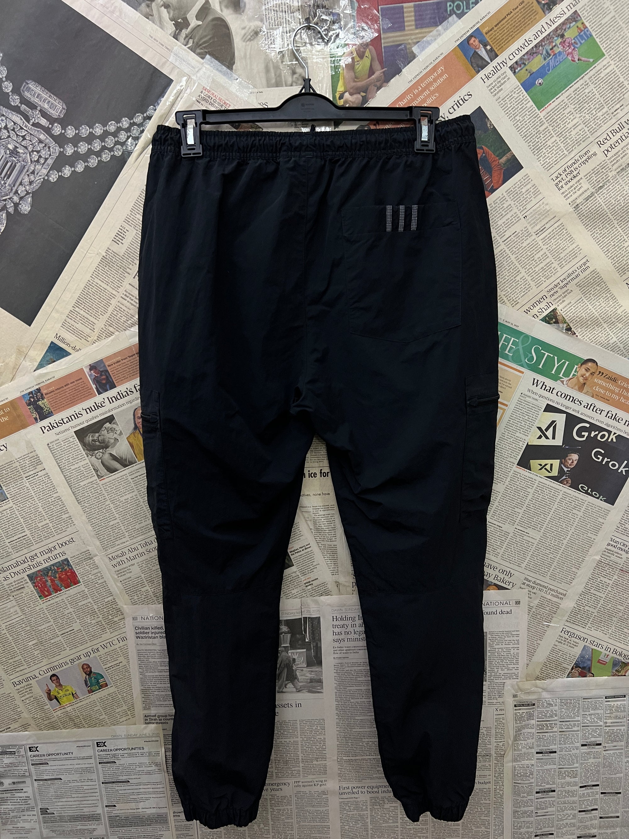 Adid*s® Waist: 30" to 32" | Black | Cargo Trouser | 1540 - Genuine Maal