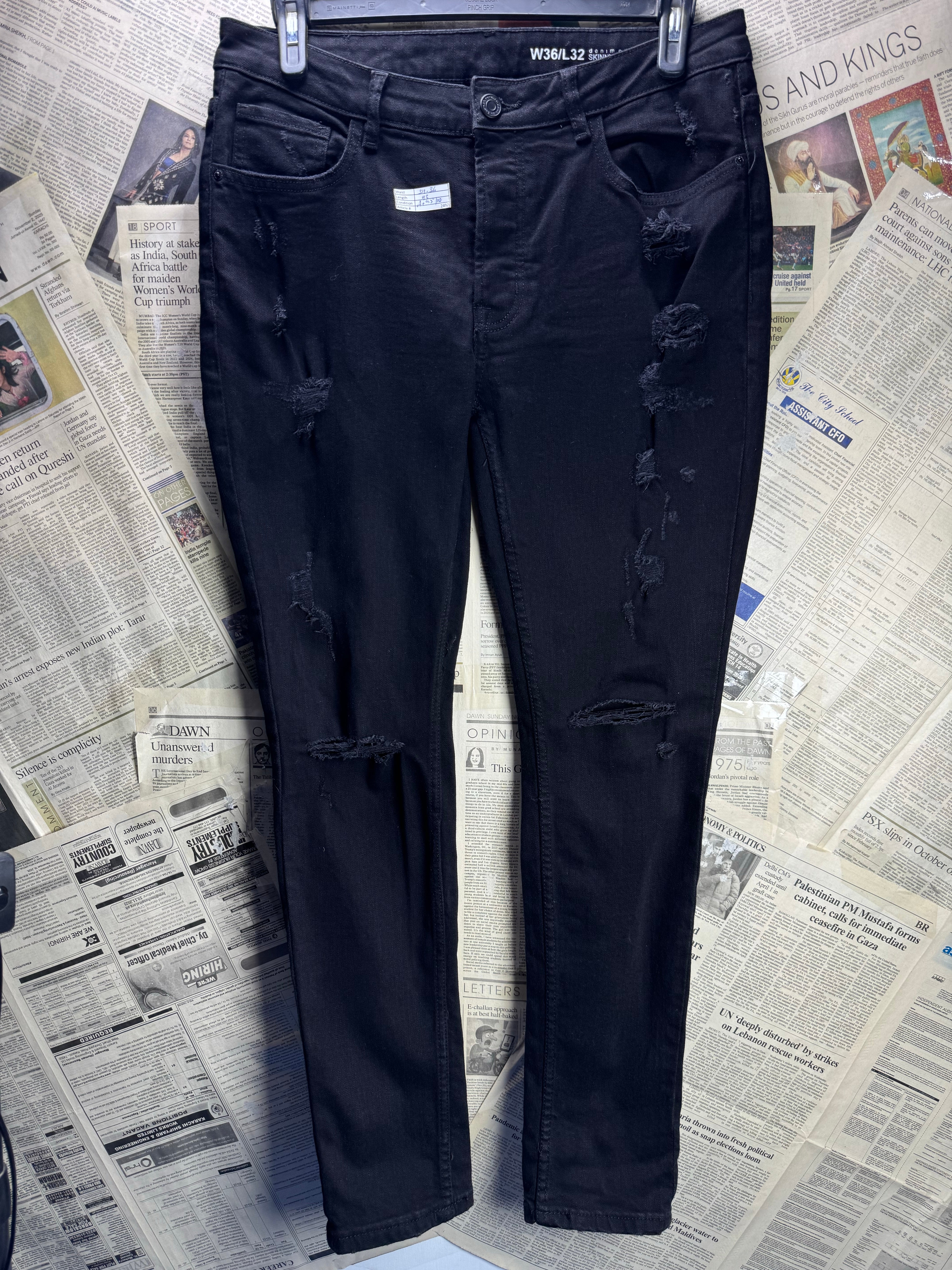 Denim Co.® Waist: 34" to 36" | Black | Distressed Denim Pants | Poly - Elastane | 2492 - Genuine Maal