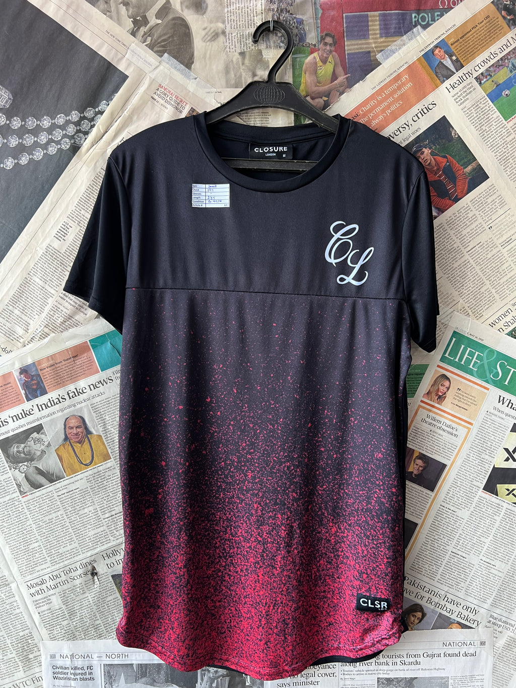 Closure® Small | Chest: 19.5" | Shaded | T-Shirt | 681 - Genuine Maal