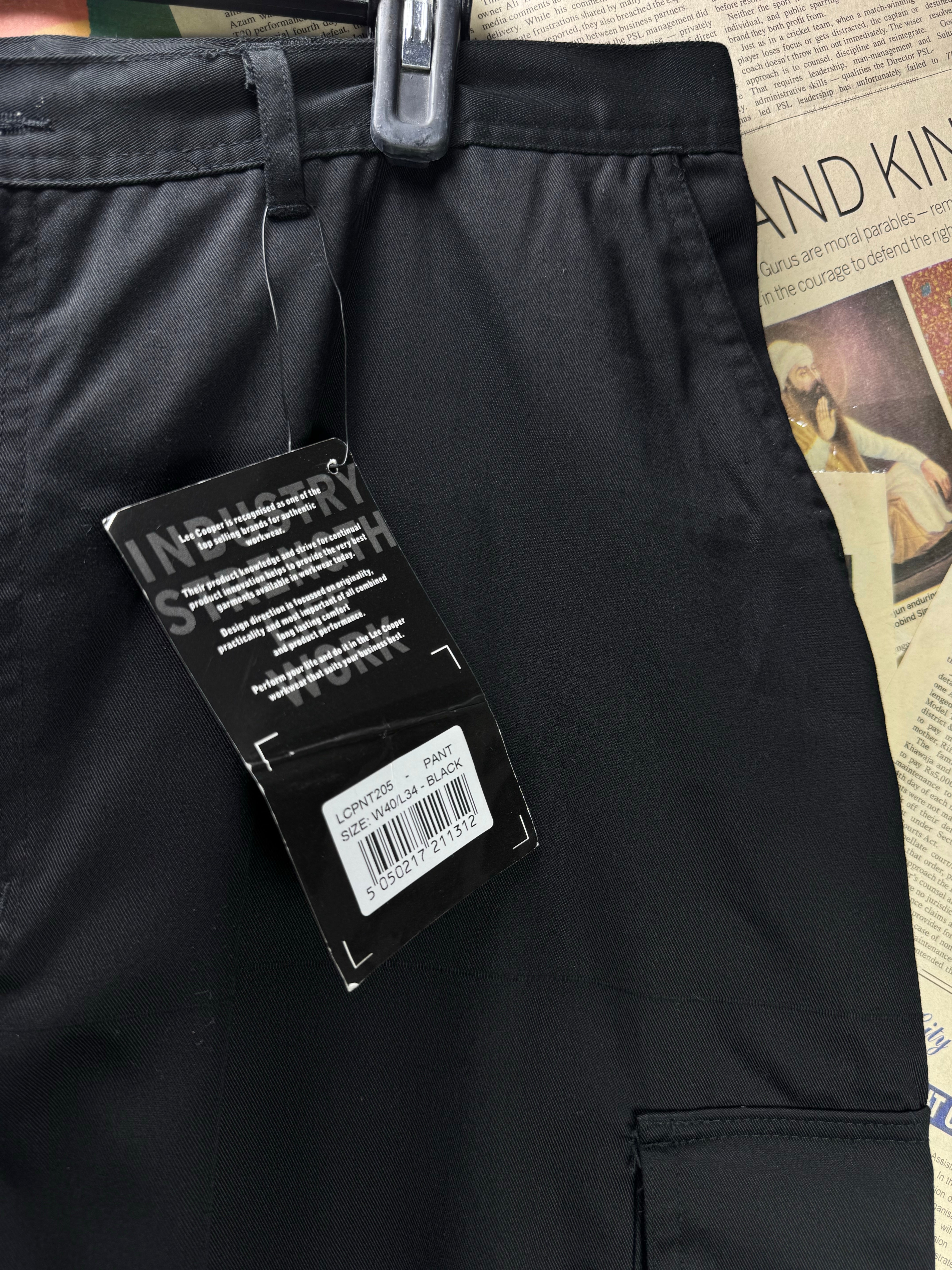 Lee Cooper® Waist: 40" | Black | Cargo Pants | Poly - Cotton | 2696 - Genuine Maal