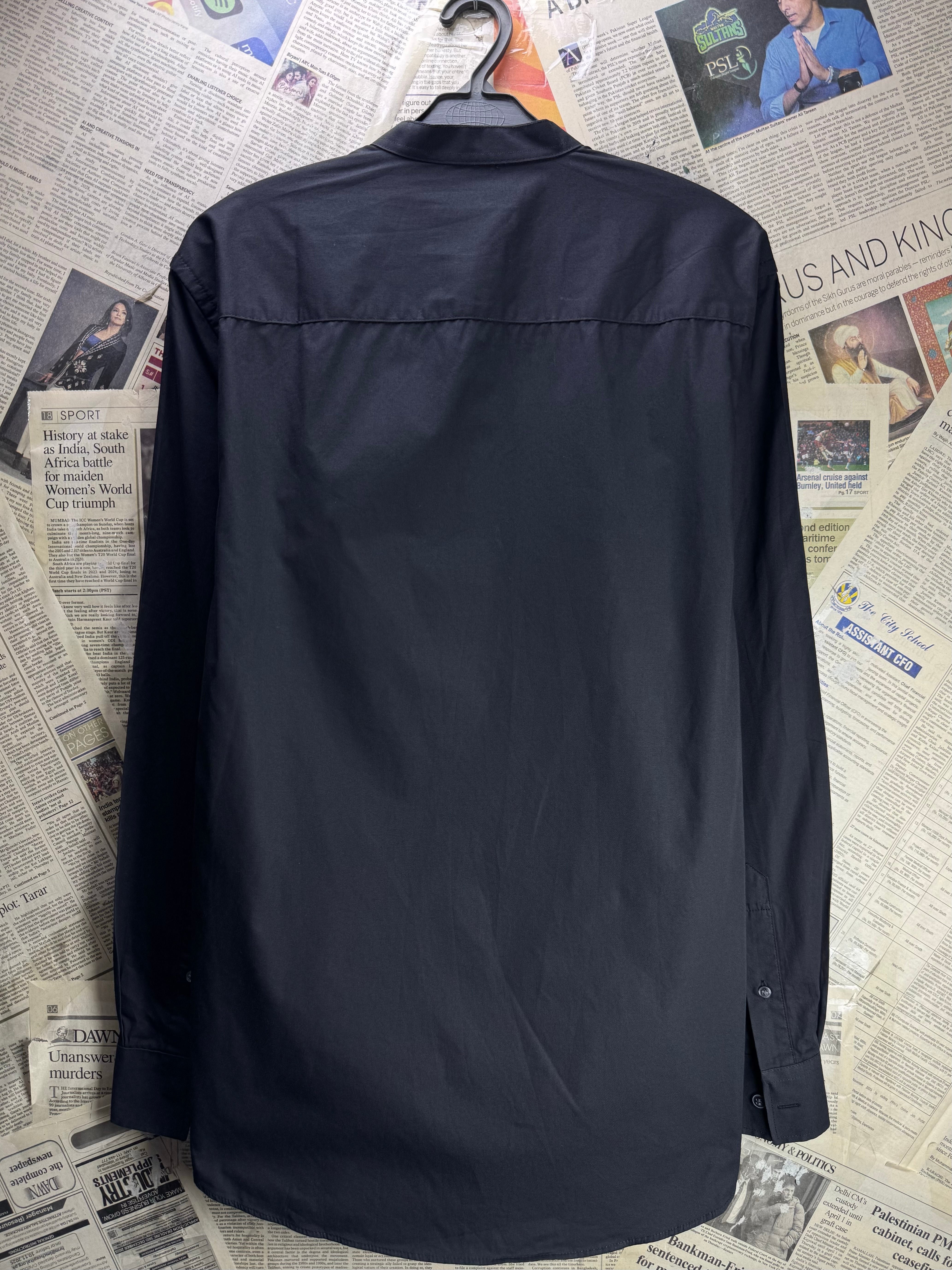 French Connection® Small | Chest: 20.5" | Black | Shirt | Poly - Cotton | 4463 - Genuine Maal