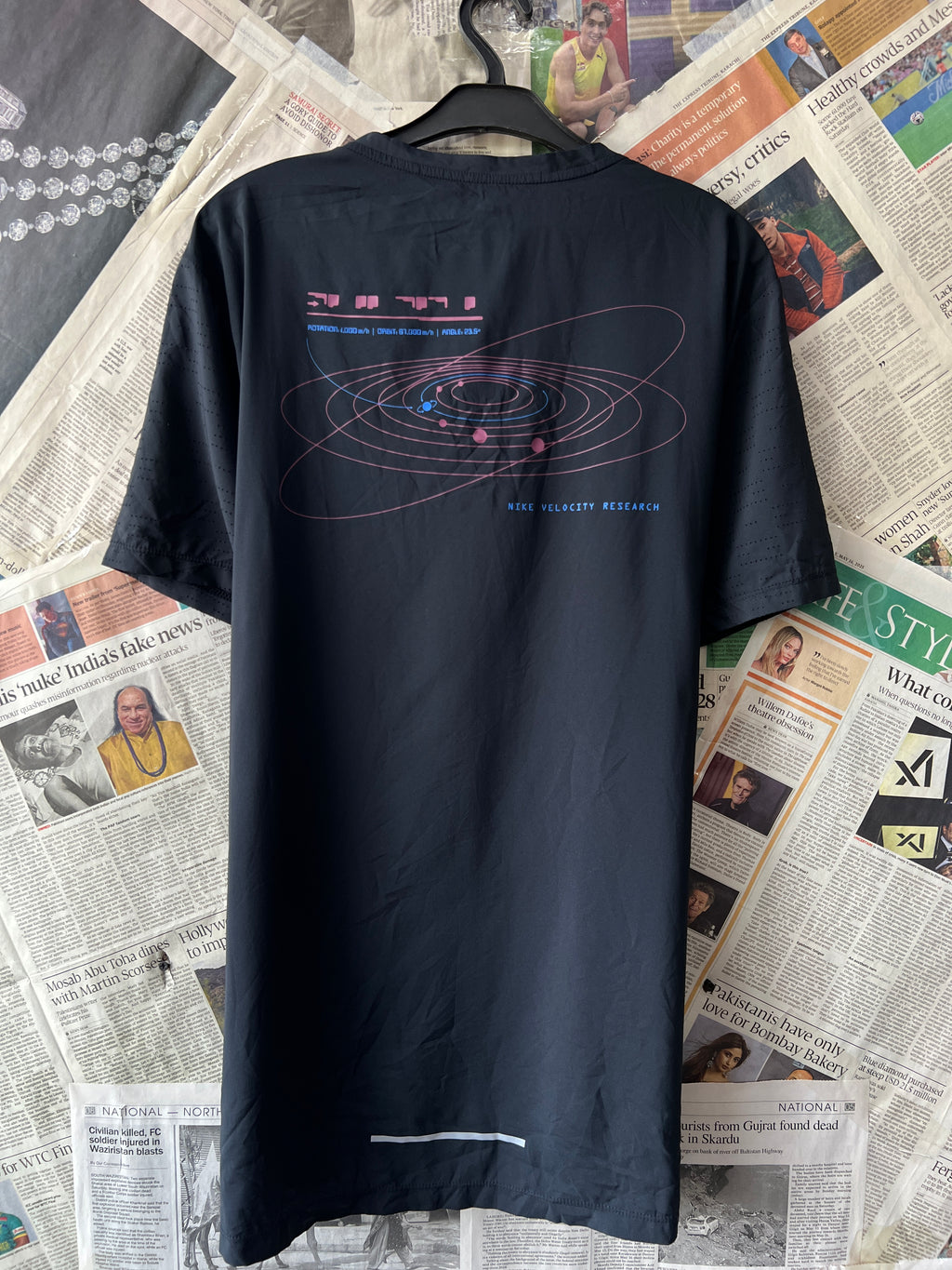 N*ke® Medium | Chest: 22 | Black | T-Shirt | 768 - Genuine Maal