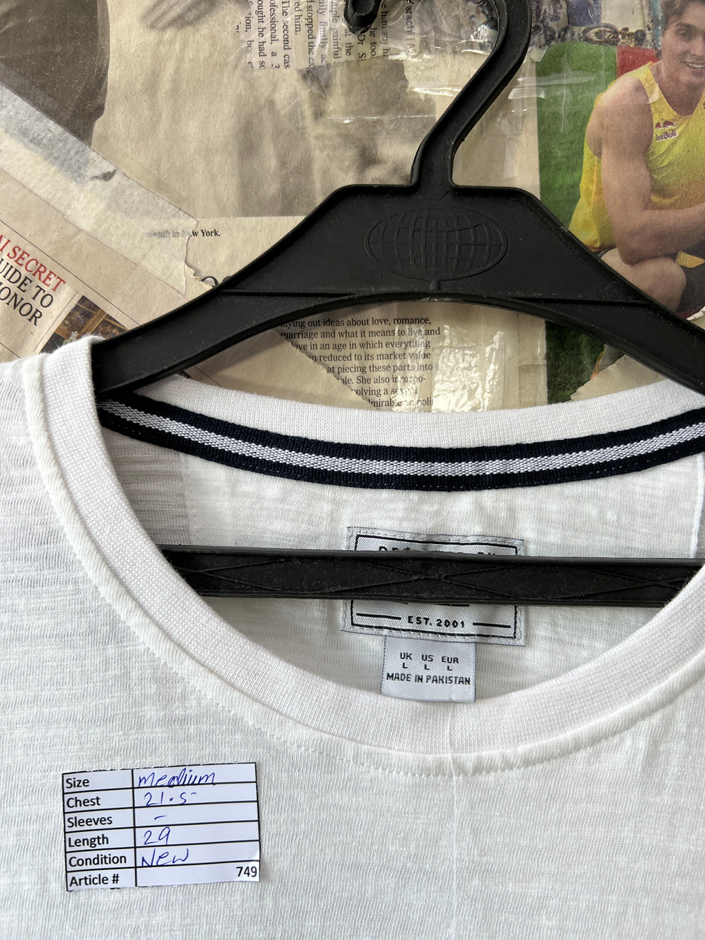 F&F® Medium | Chest: 21.5 | T-Shirt | 749 - Genuine Maal